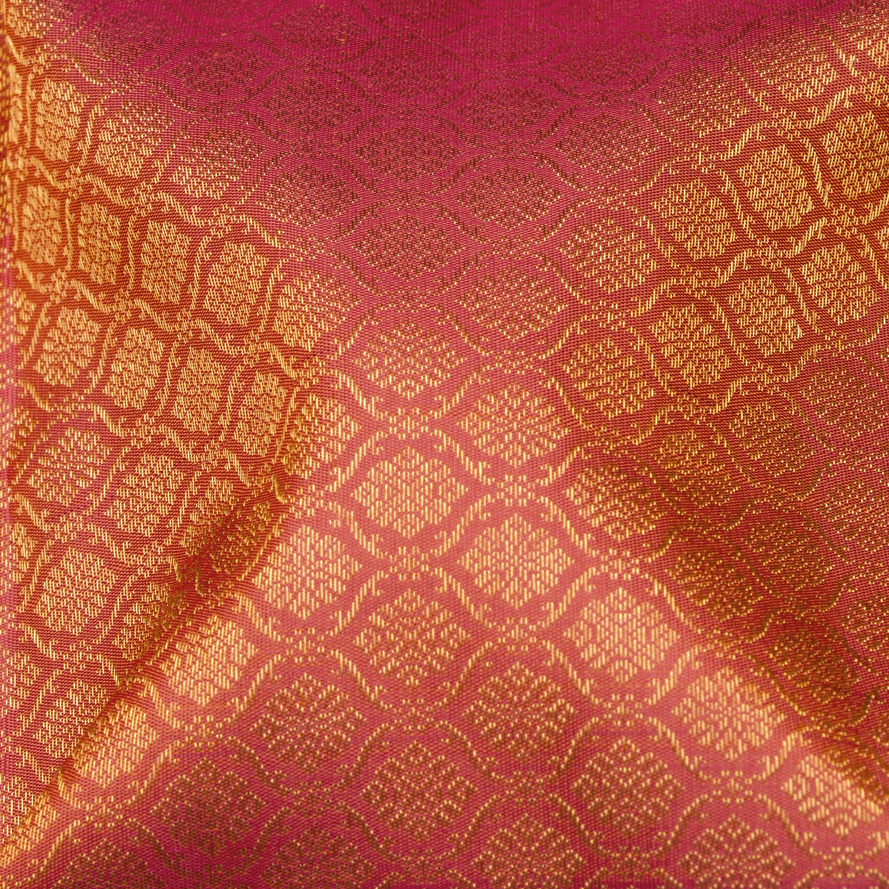 Kanakavalli Kanjivaram Silk Sari 25-595-HS001-09506 - Fabric View