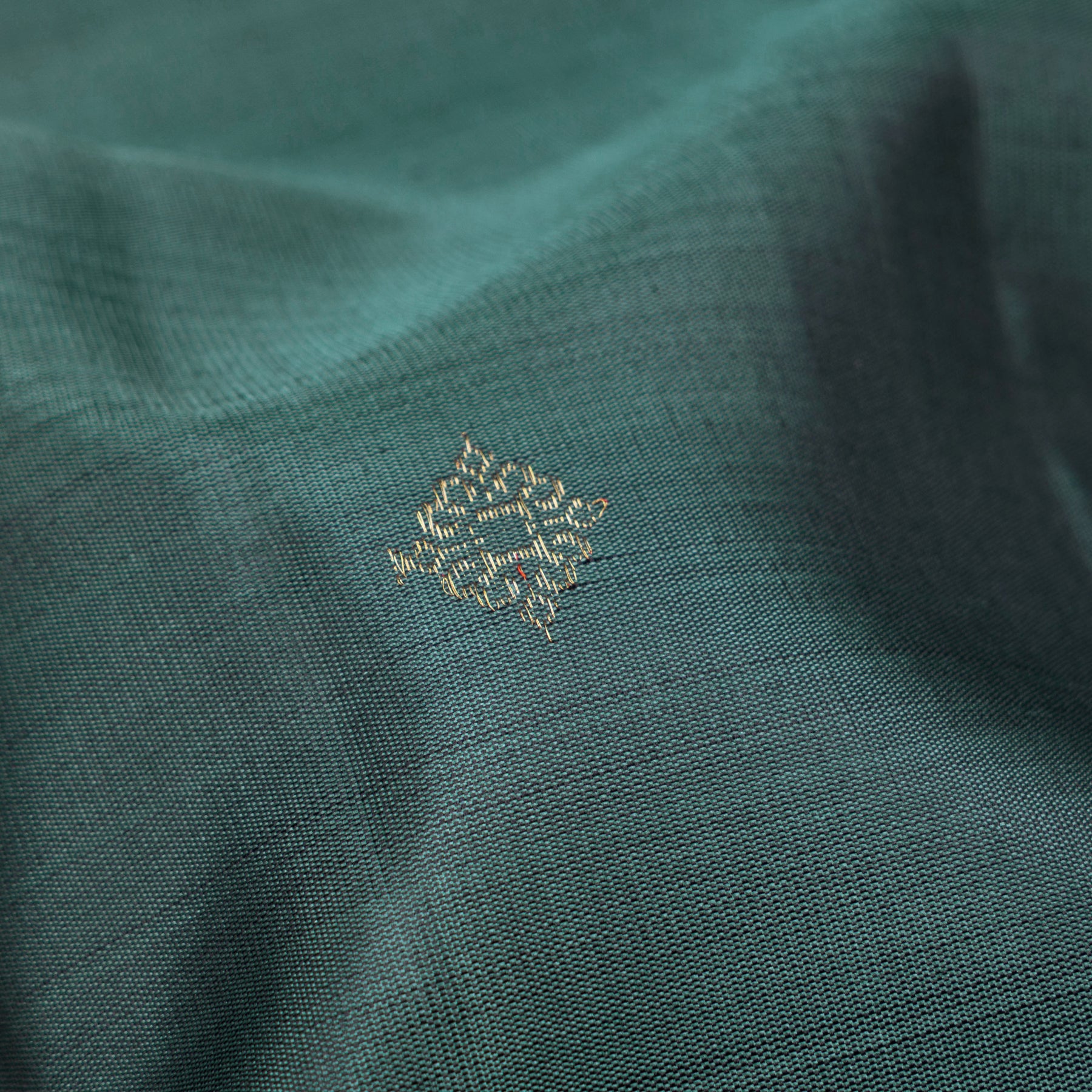 Kanakavalli Kanjivaram Silk Sari 25-595-HS001-10370 - Fabric View