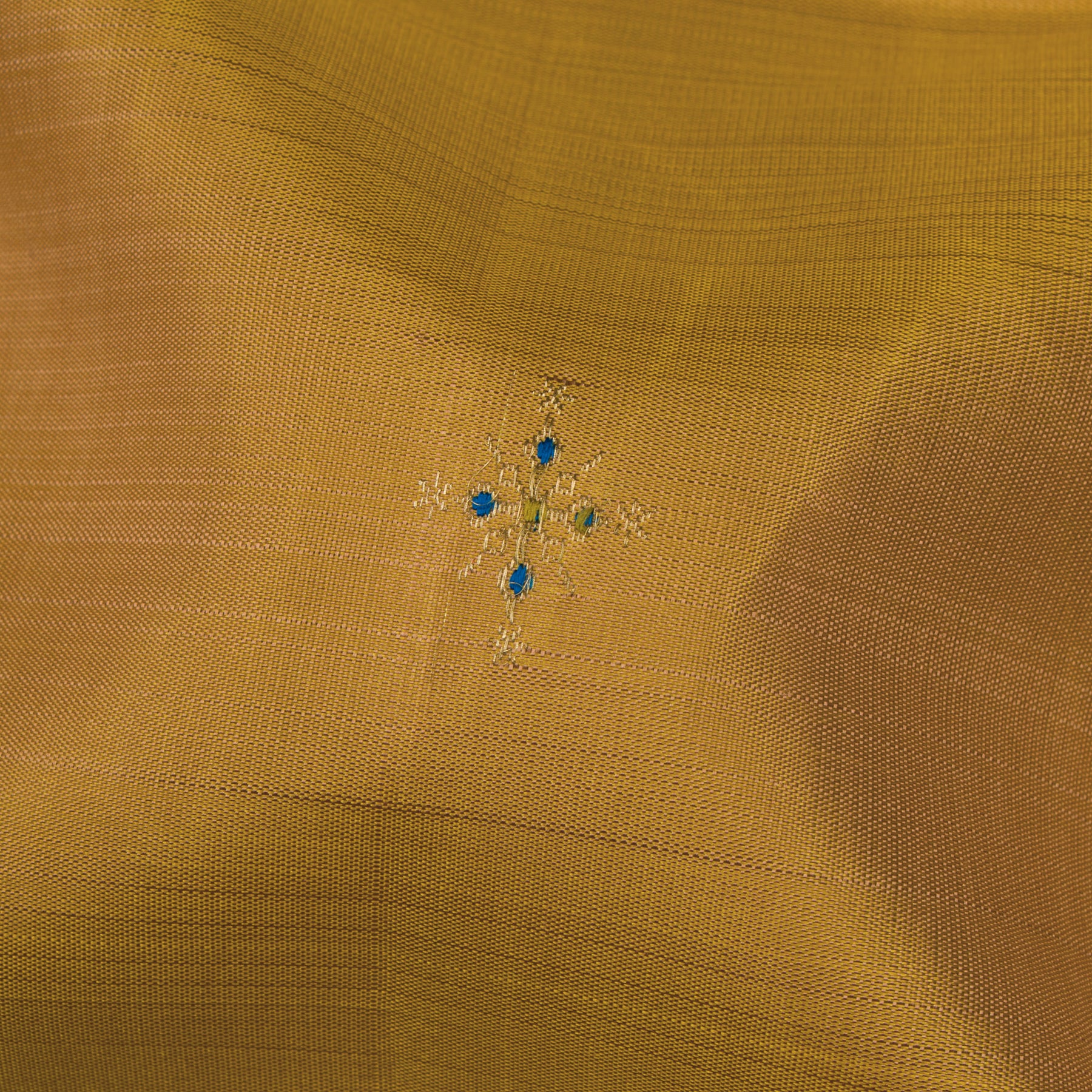 Kanakavalli Kanjivaram Silk Sari 25-595-HS001-10539 - Fabric View