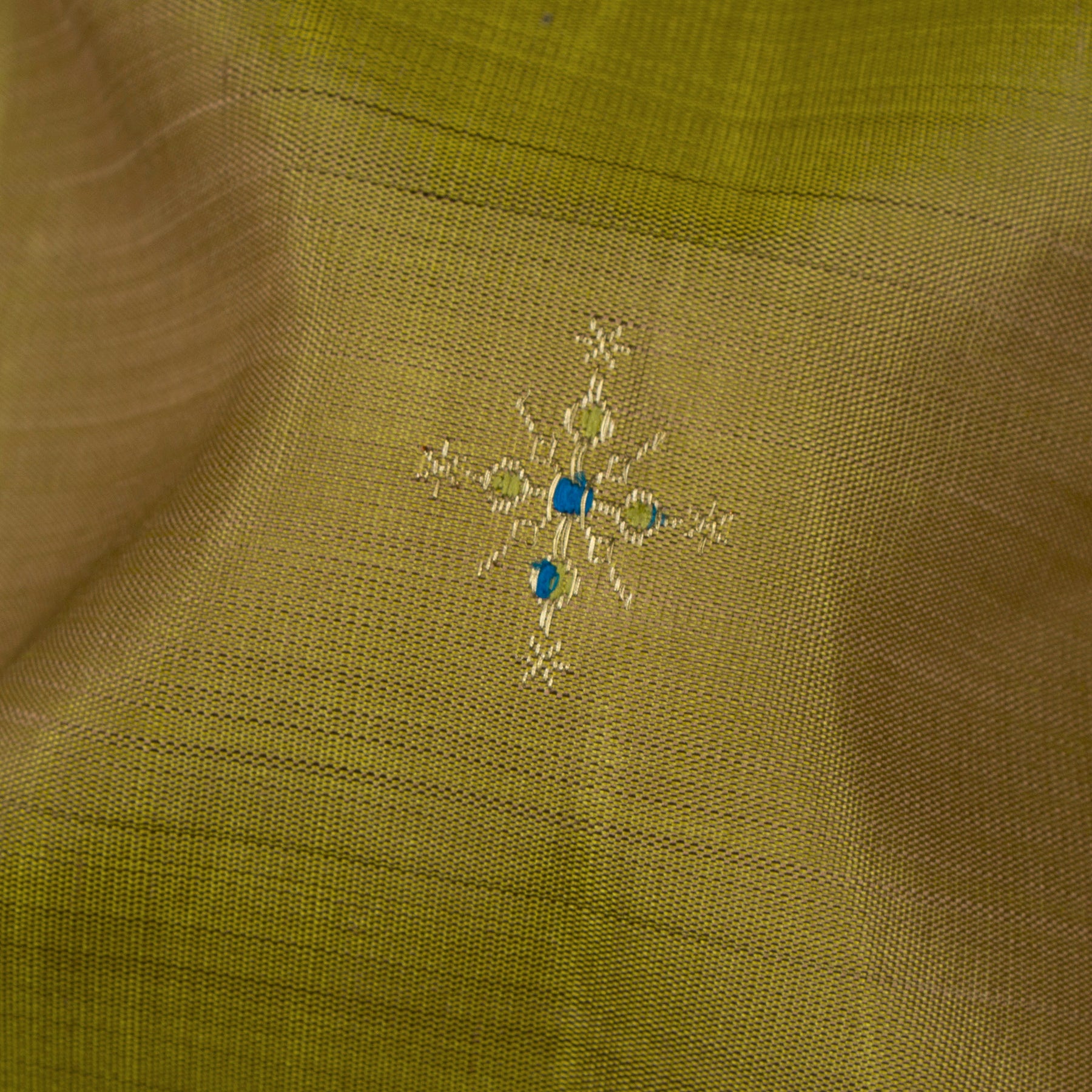 Kanakavalli Kanjivaram Silk Sari 25-595-HS001-10541 - Fabric View