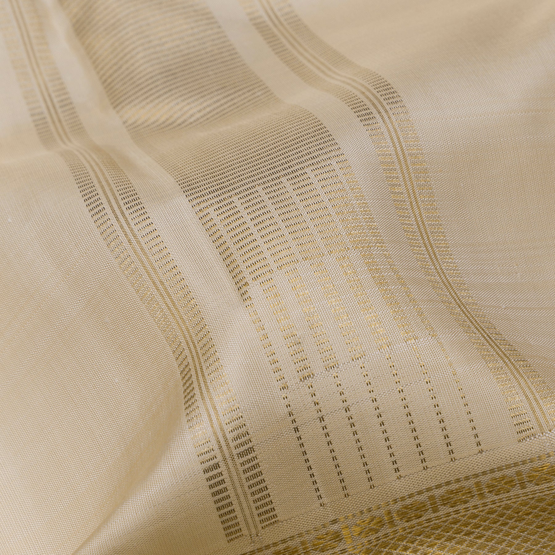 Kanakavalli Kanjivaram Silk Angavastram CO-ORD 25-599-AF001-07925 - Detailed Fabric View