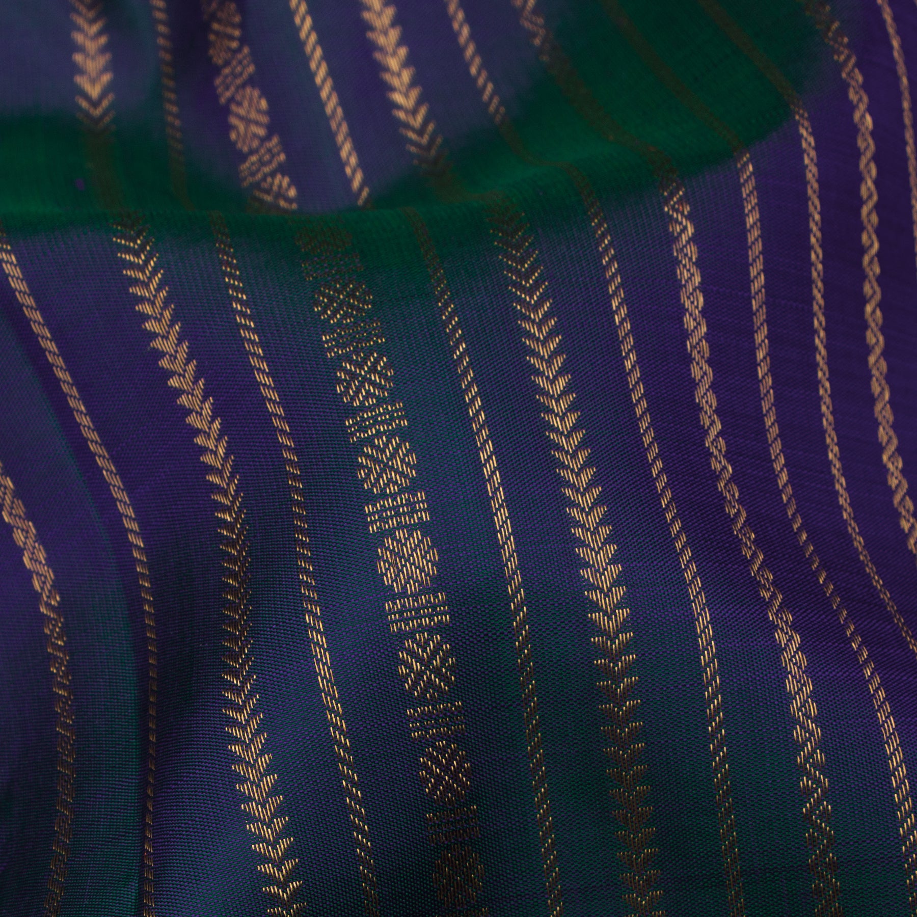 Kanakavalli Kanjivaram Silk Sari 25-599-HS001-00369 - Fabric View
