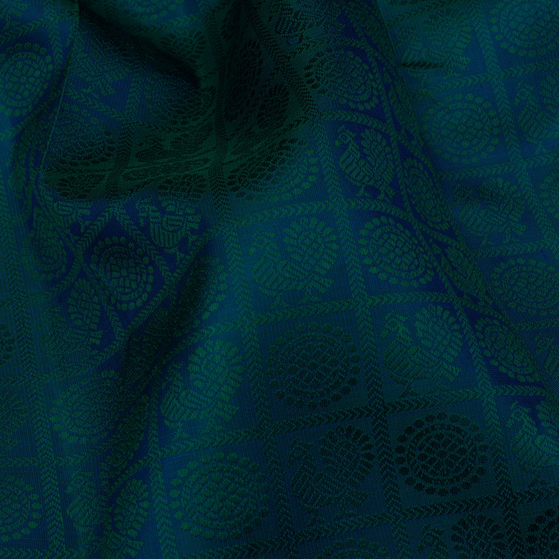 Kanakavalli Kanjivaram Silk Sari 25-599-HS001-00389 - Fabric View