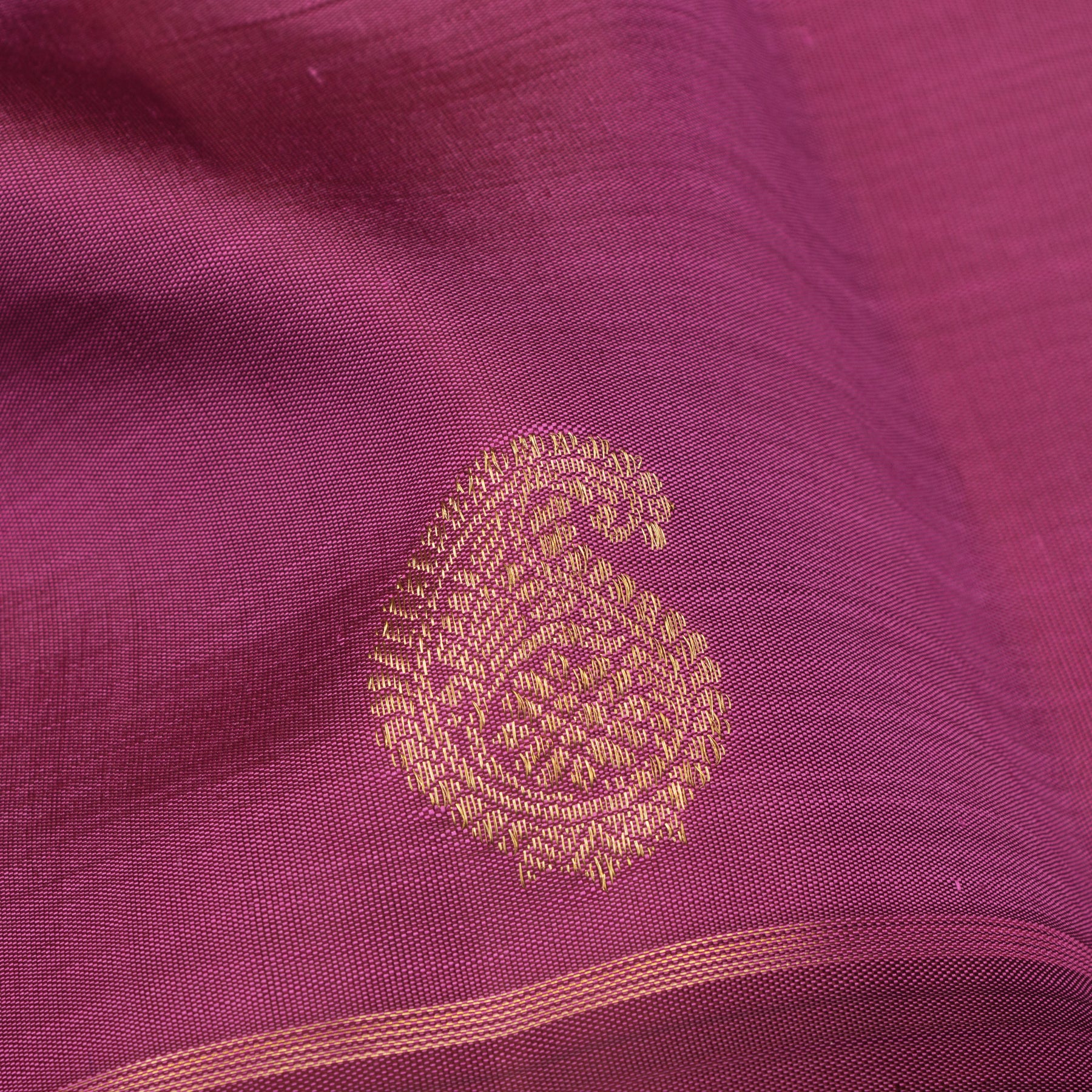 Kanakavalli Kanjivaram Silk Sari 25-599-HS001-01029 - Fabric View