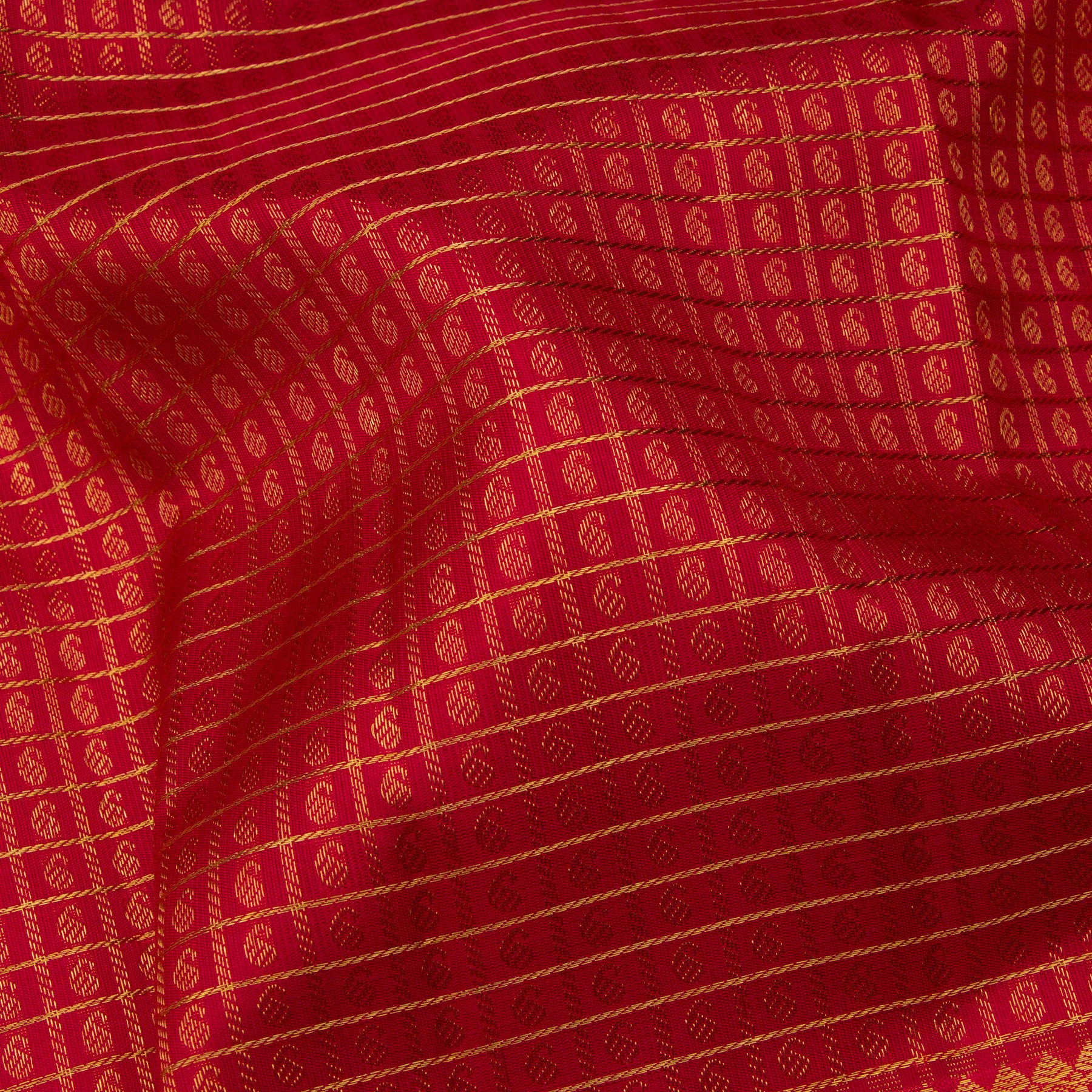 Kanakavalli Kanjivaram Silk Sari 25-599-HS001-01038 - Fabric View