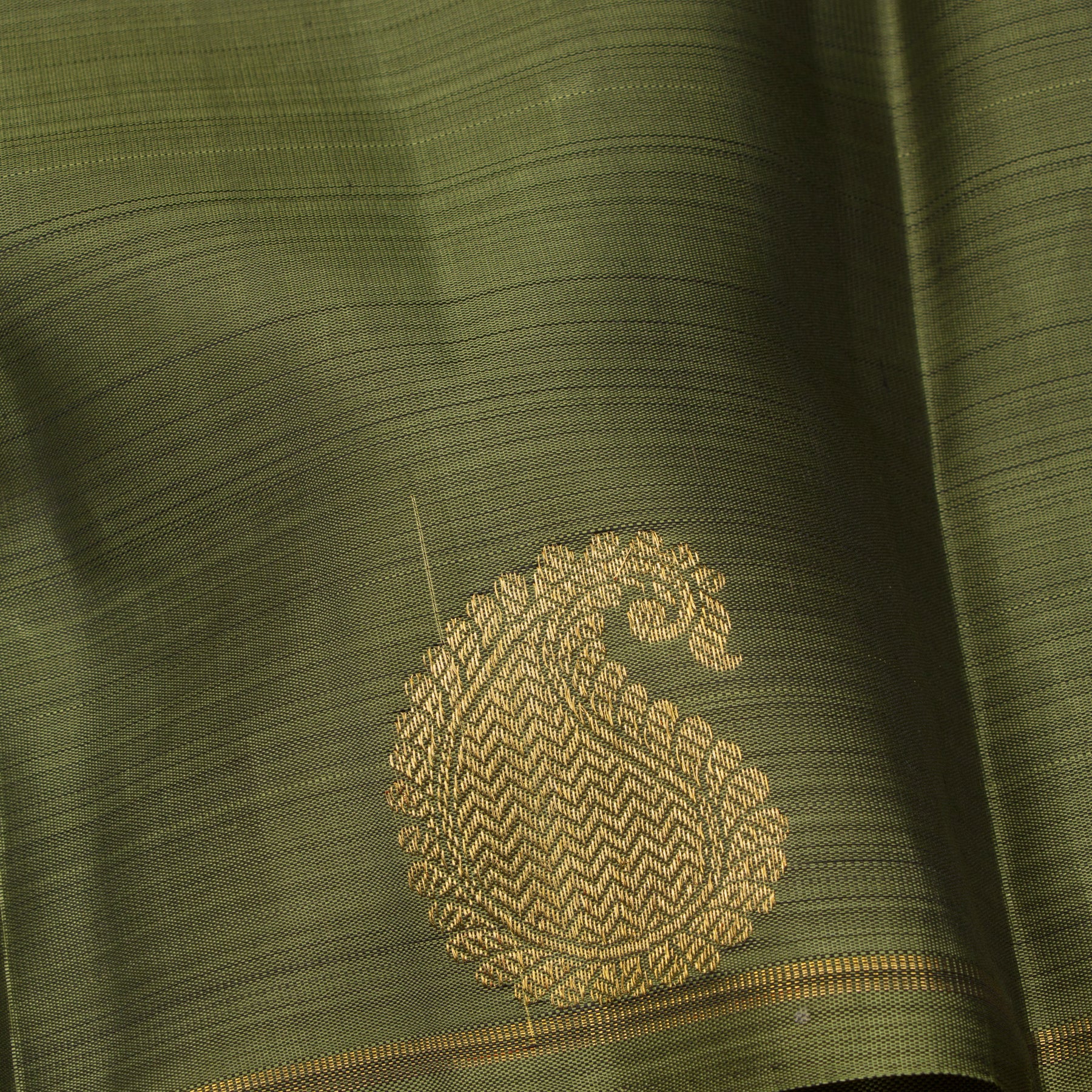 Kanakavalli Kanjivaram Silk Sari 25-599-HS001-01471 - Fabric View