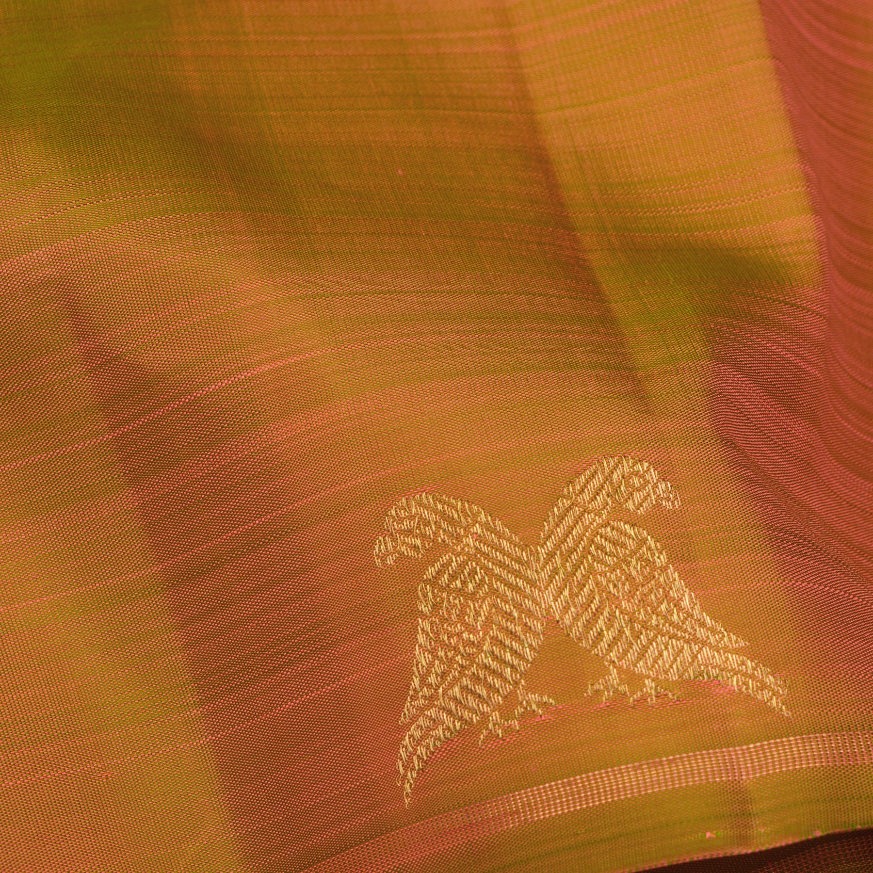 Kanakavalli Kanjivaram Silk Sari 25-599-HS001-01482 - Fabric View