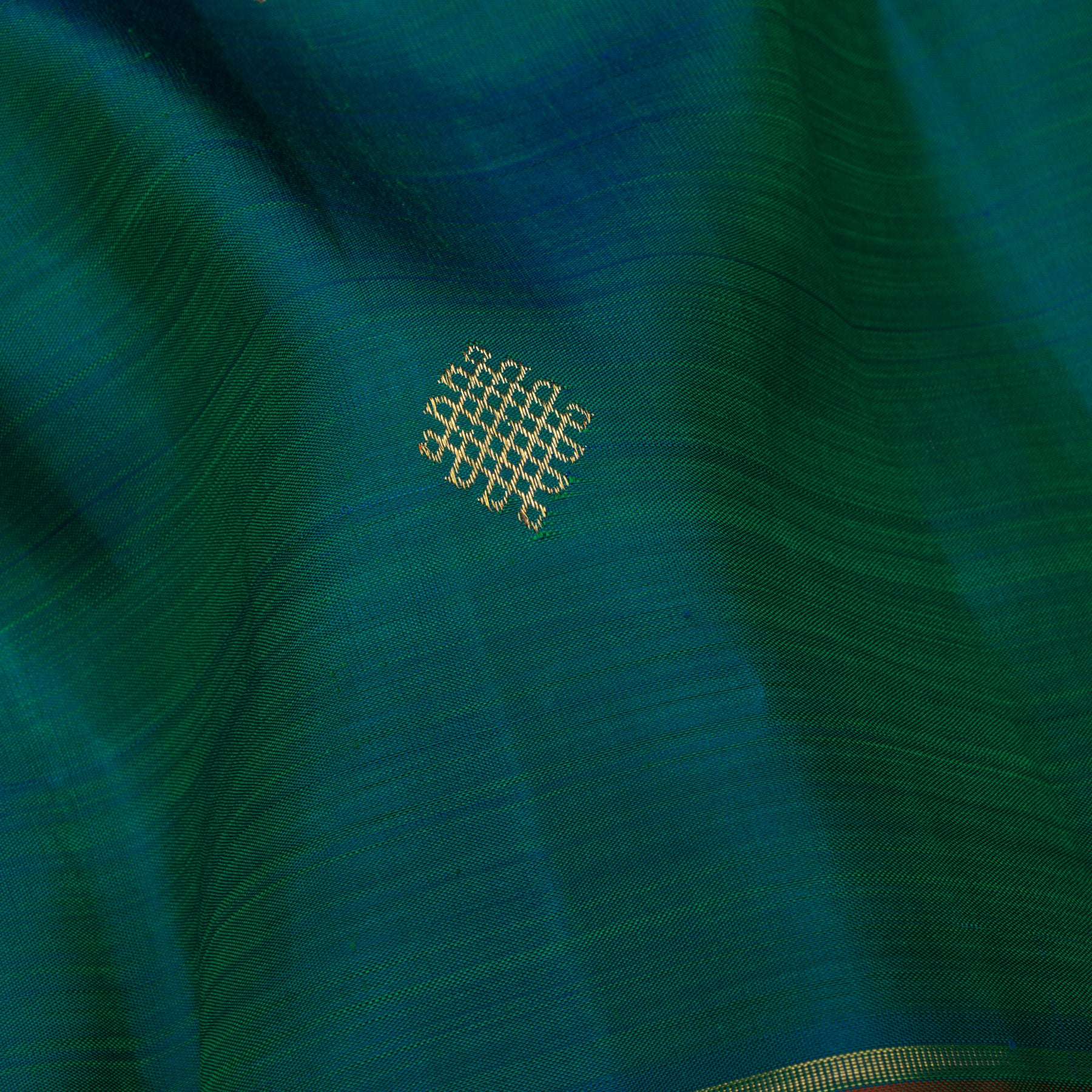 Kanakavalli Kanjivaram Silk Sari 25-599-HS001-01493 - Fabric View