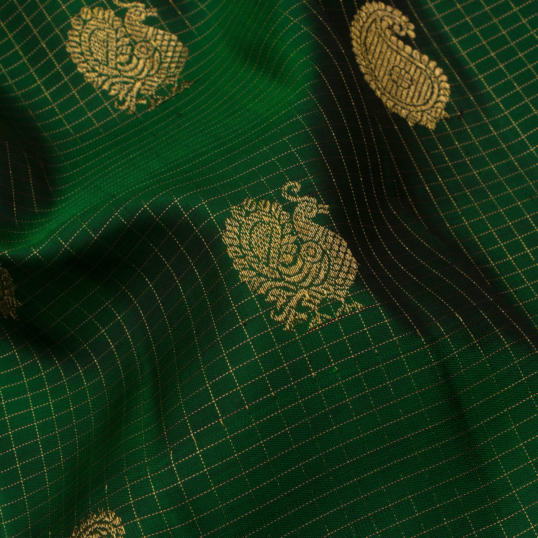 Kanakavalli Kanjivaram Silk Sari 25-599-HS001-01871 - Fabric View