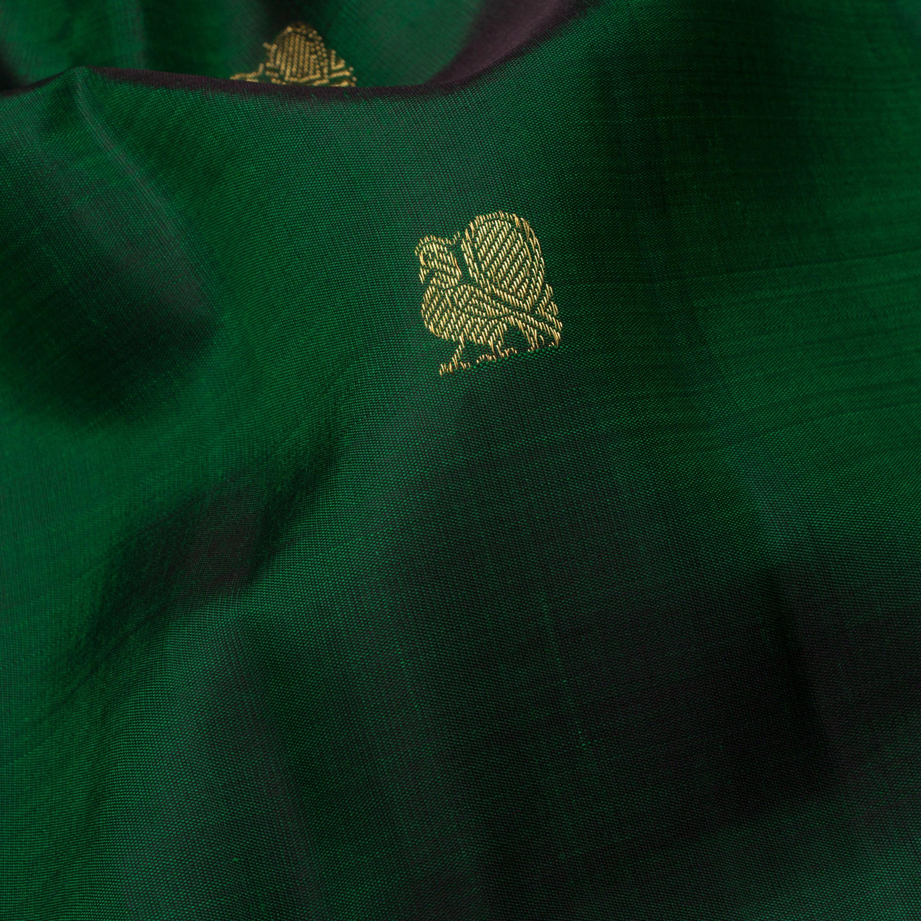 Kanakavalli Kanjivaram Silk Sari 25-599-HS001-02552 - Fabric View
