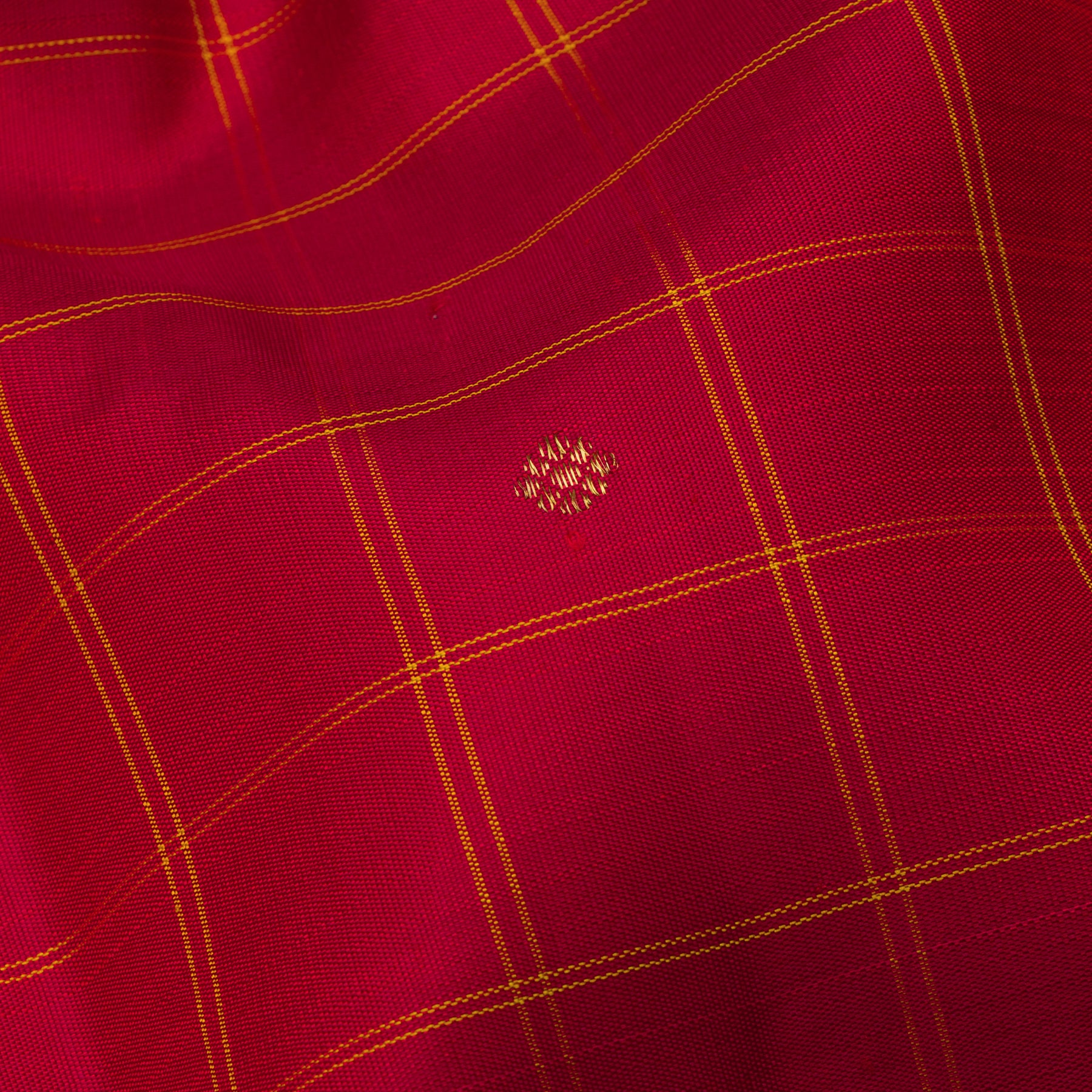 Kanakavalli Kanjivaram Silk Sari 25-599-HS001-02610 - Fabric View