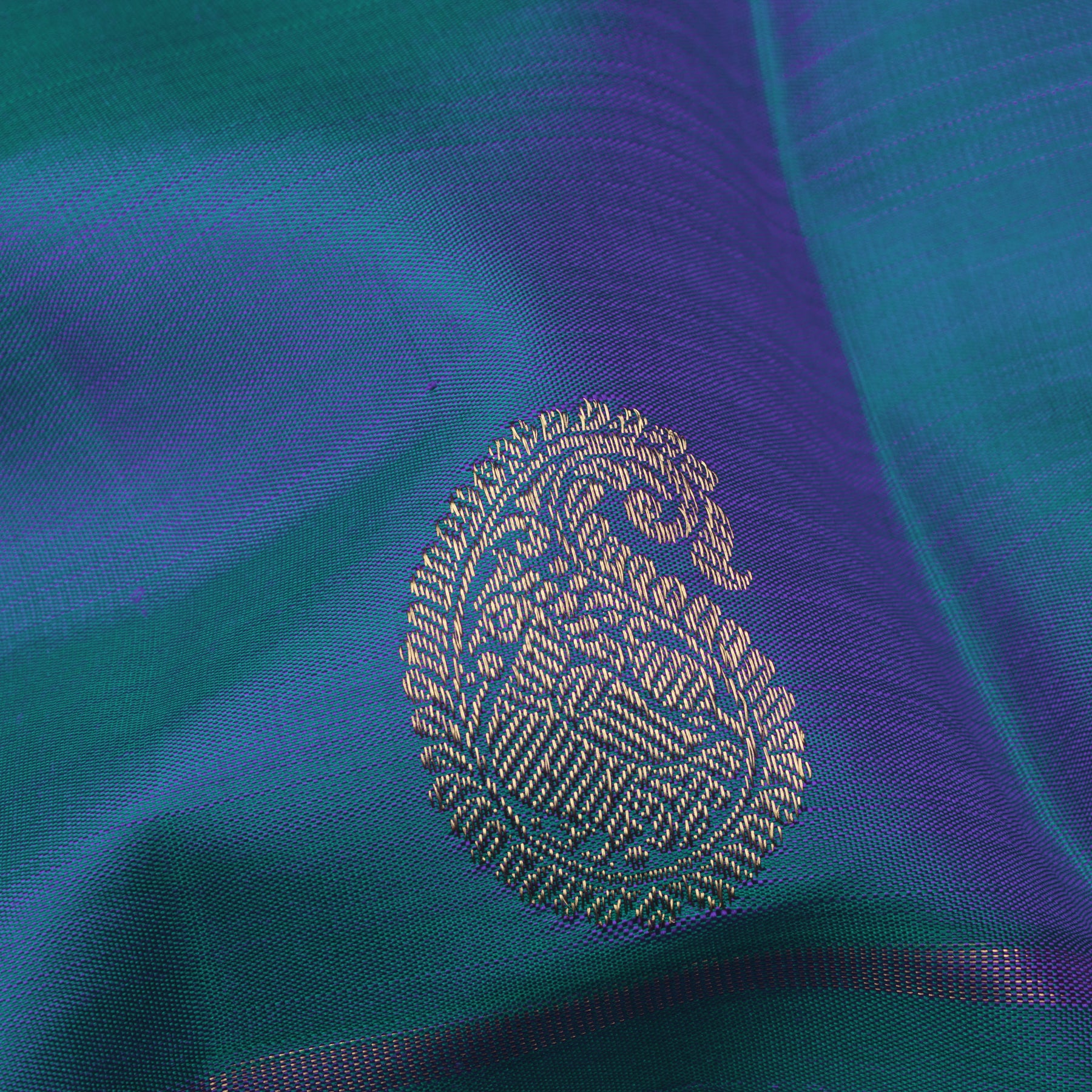 Kanakavalli Kanjivaram Silk Sari 25-599-HS001-03603 - Fabric View 