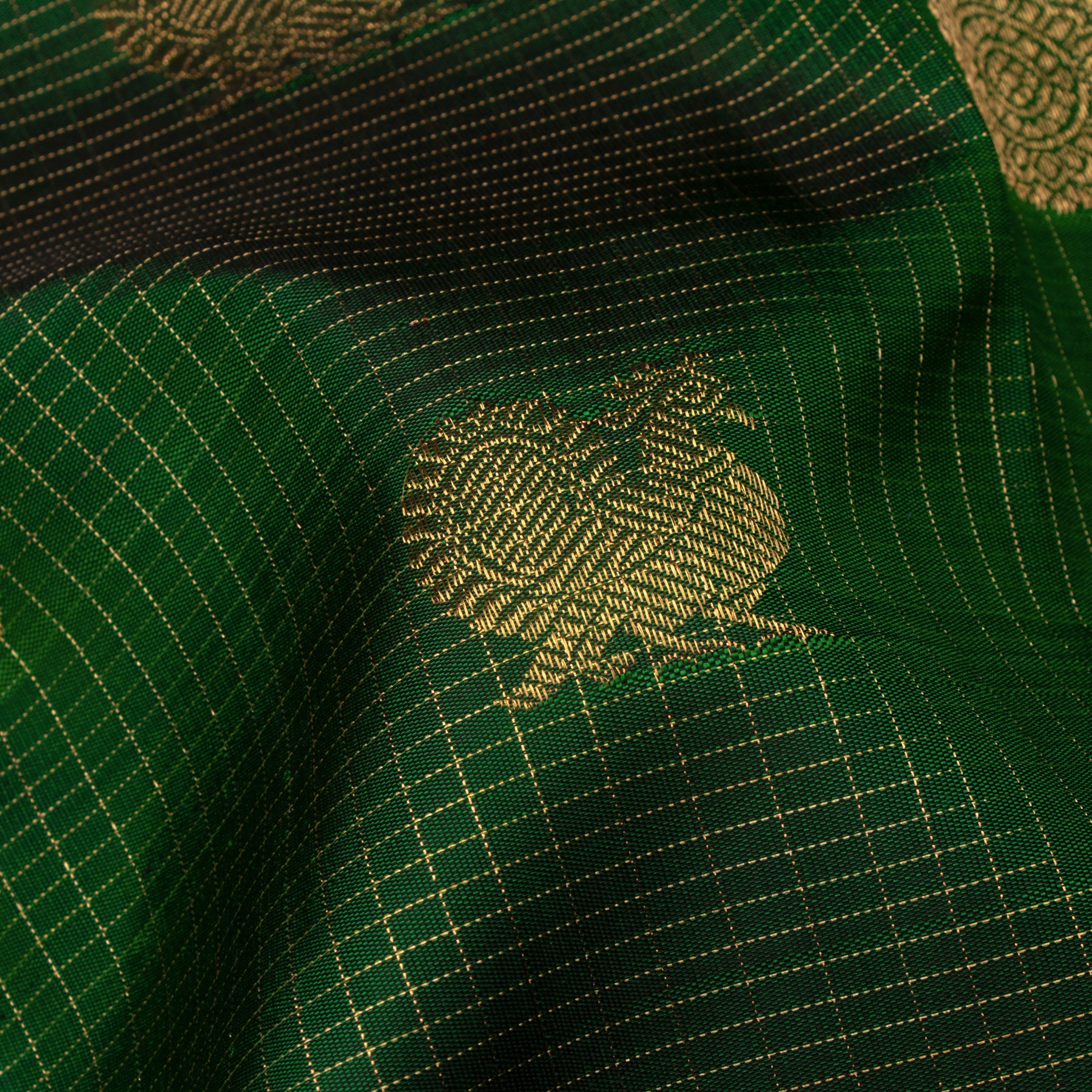 Kanakavalli Kanjivaram Silk Sari 25-599-HS001-03743 - Fabric View