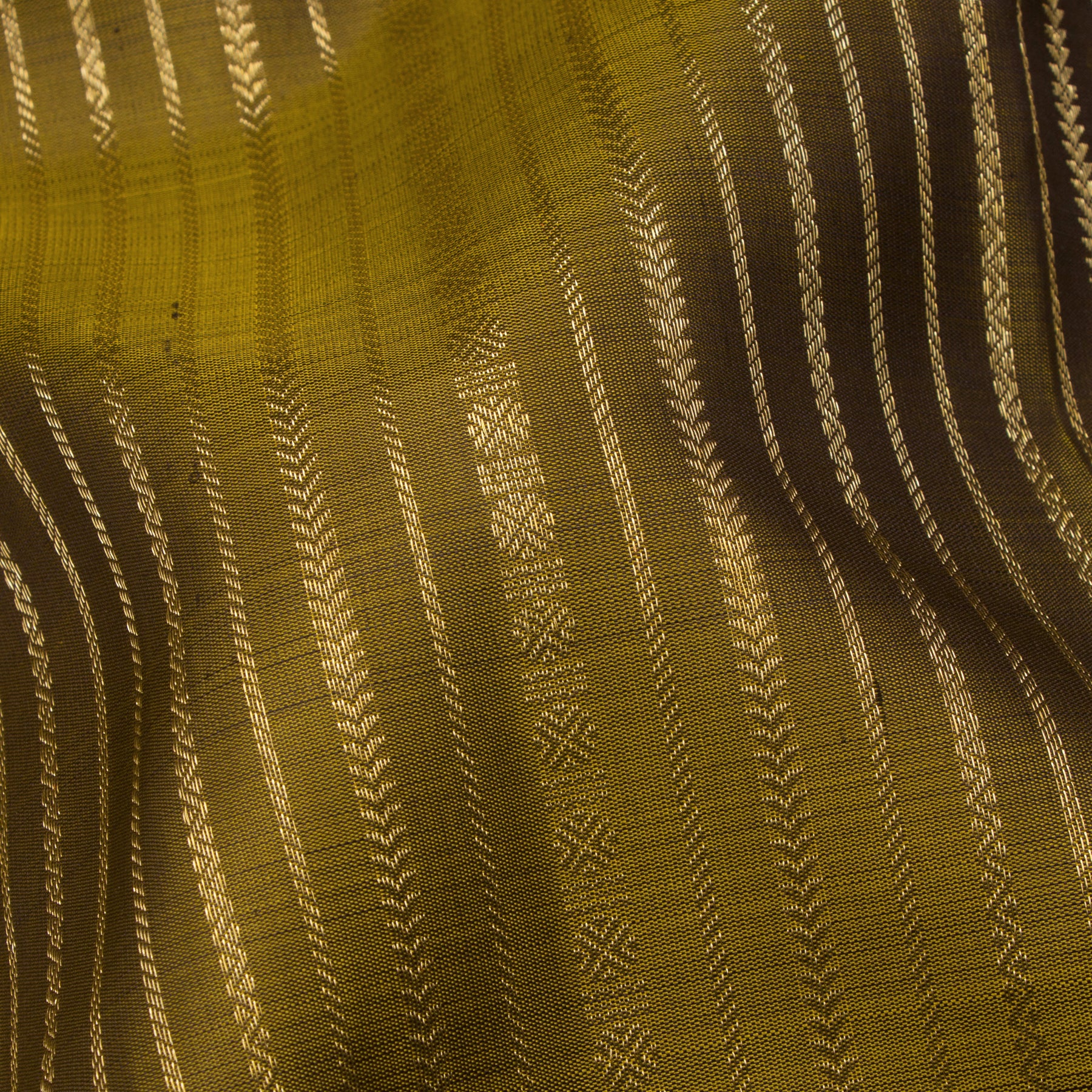 Kanakavalli Kanjivaram Silk Sari 25-599-HS001-03752 - Fabric View