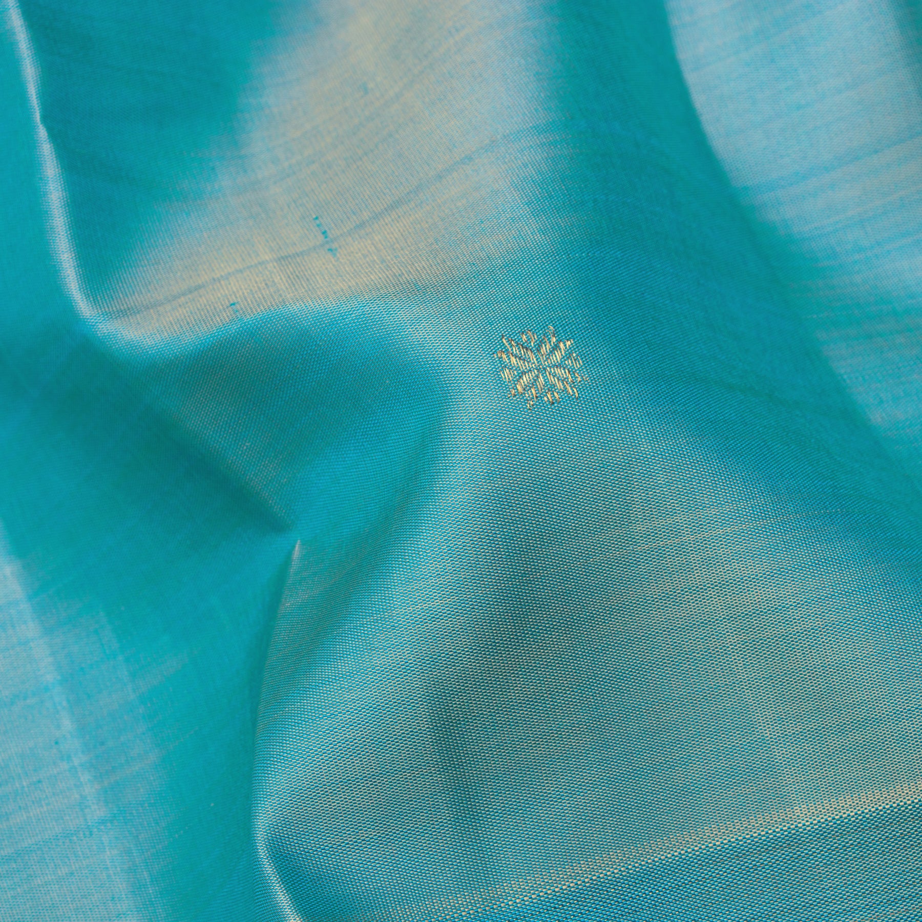 Kanakavalli Kanjivaram Silk Sari 25-599-HS001-03755 - Fabric View