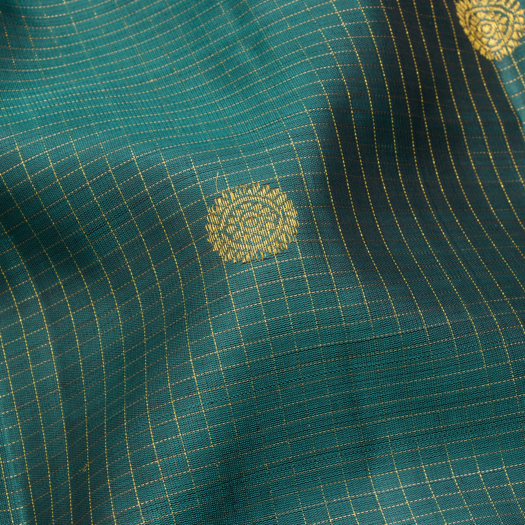 Kanakavalli Kanjivaram Silk Sari 25-599-HS001-03760 - Fabric View