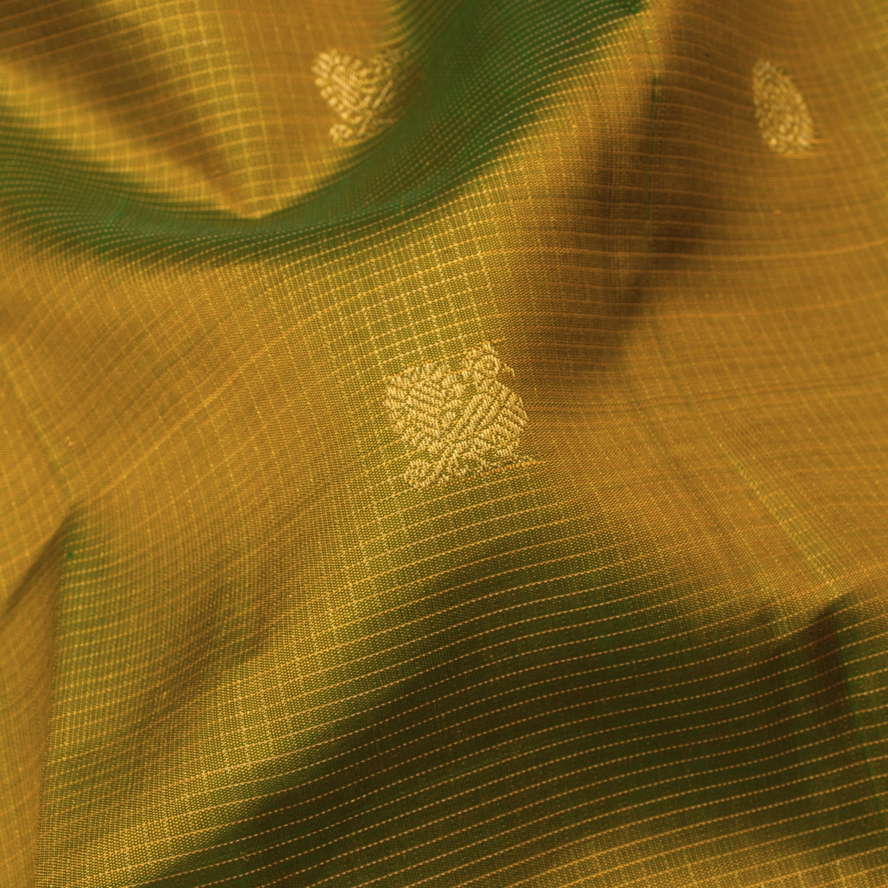 Kanakavalli Kanjivaram Silk Sari 25-599-HS001-03791 - Fabric View