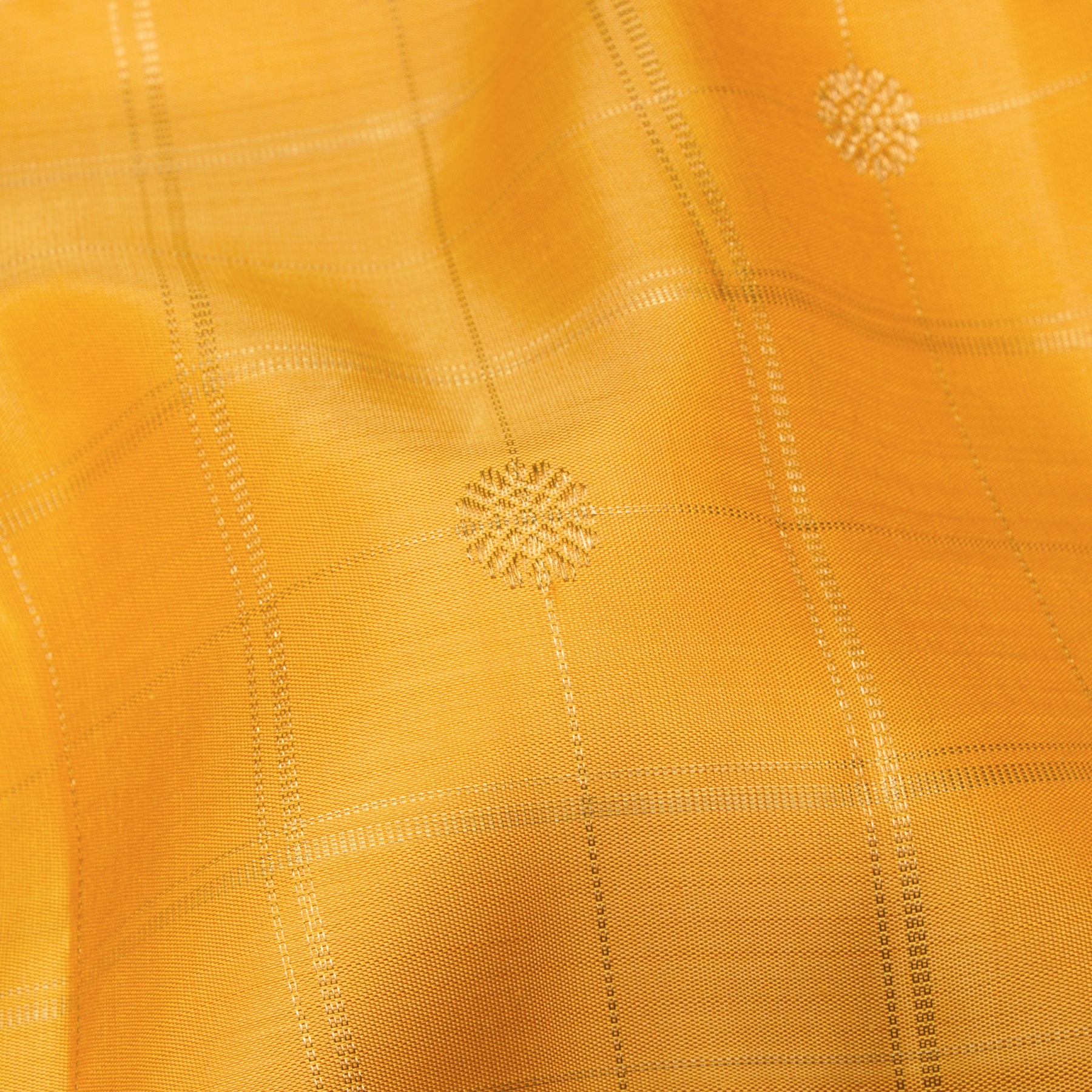 Kanakavalli Kanjivaram Silk Sari 25-599-HS001-03812 - Fabric View