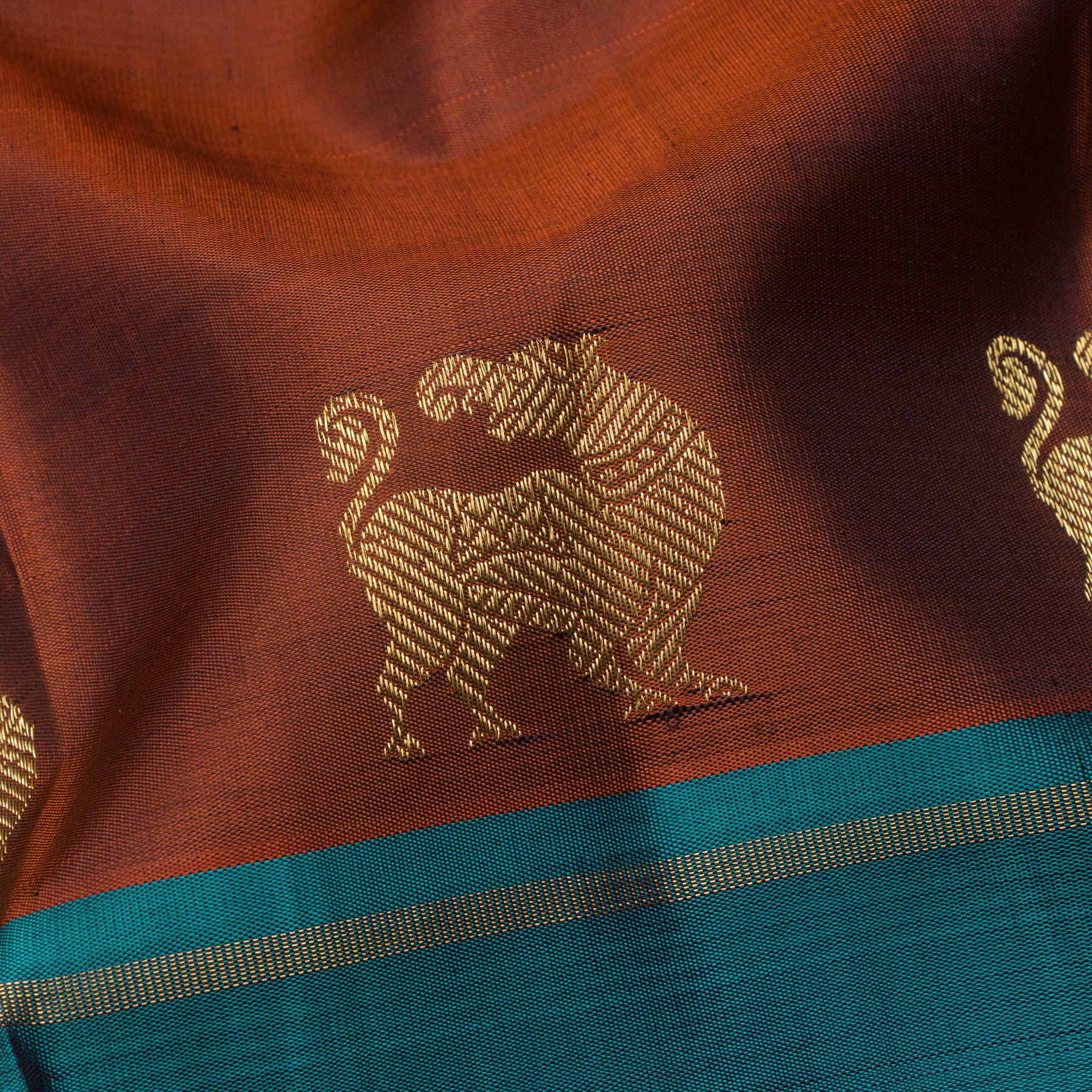 Kanakavalli Kanjivaram Silk Sari 25-599-HS001-03818 - Fabric View