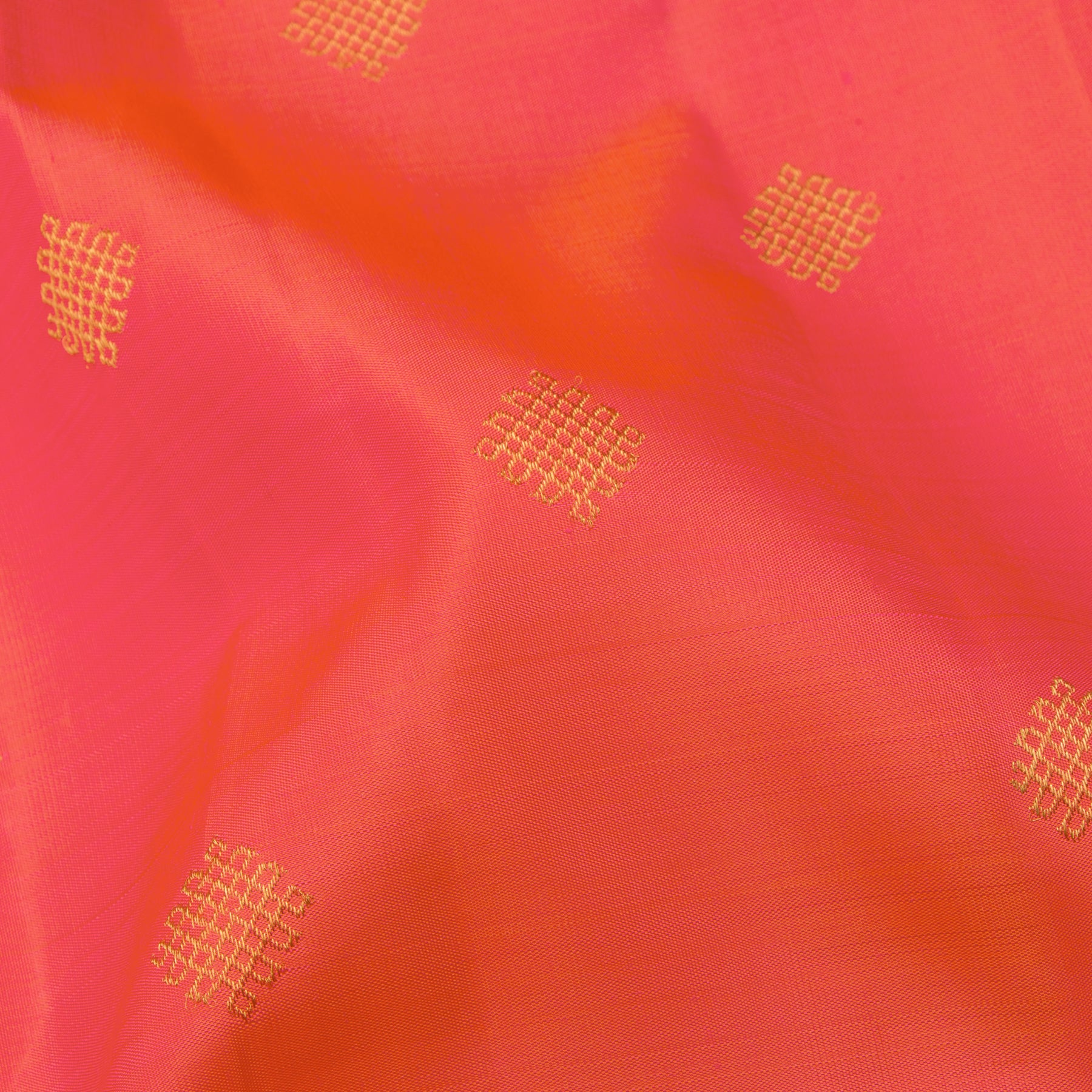 Kanakavalli Kanjivaram Silk Sari 25-599-HS001-03819 - Fabric View