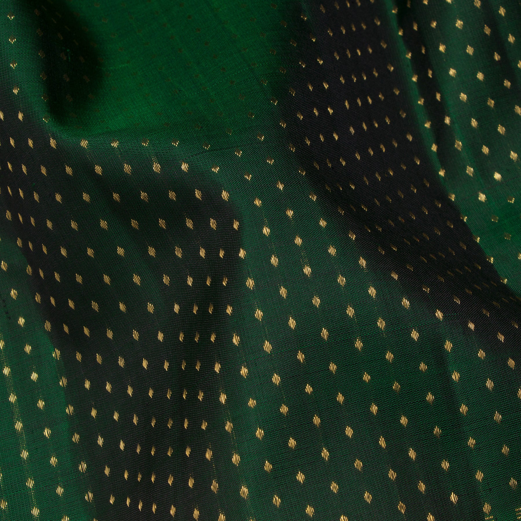 Kanakavalli Kanjivaram Silk Sari 25-599-HS001-03822 - Fabric View