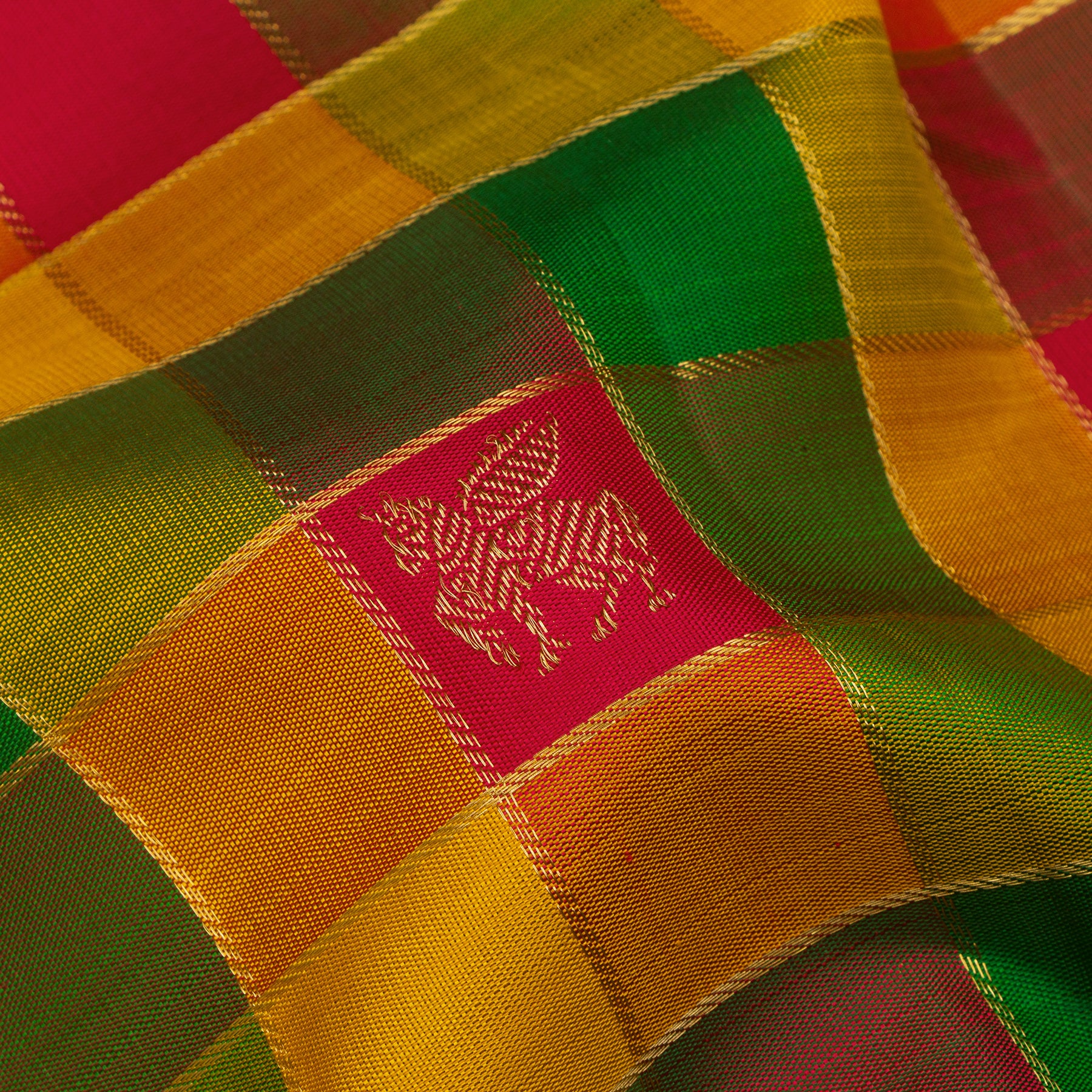 Kanakavalli Kanjivaram Silk Sari 25-599-HS001-04984 - Fabric View