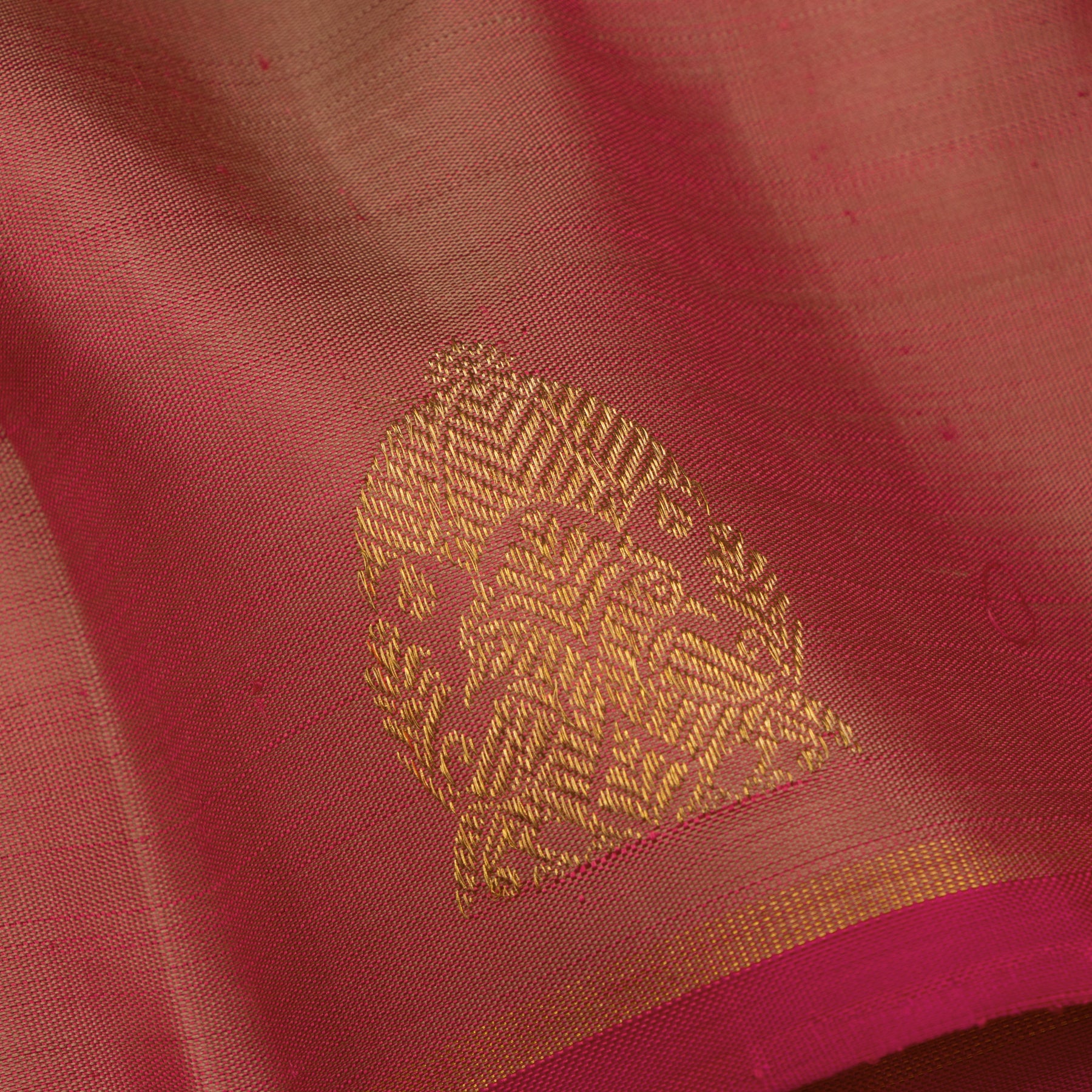 Kanakavalli Kanjivaram Silk Sari 25-599-HS001-05039 - Fabric View