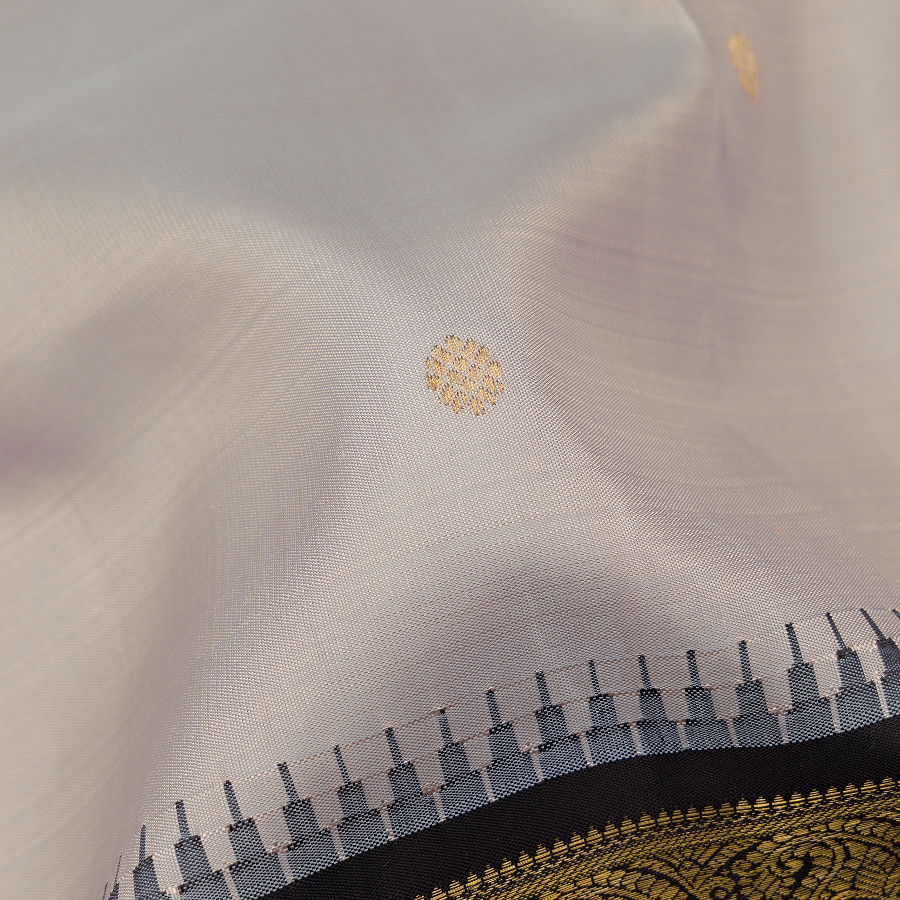 Kanakavalli Kanjivaram Silk Sari 25-599-HS001-05104 - Fabric View
