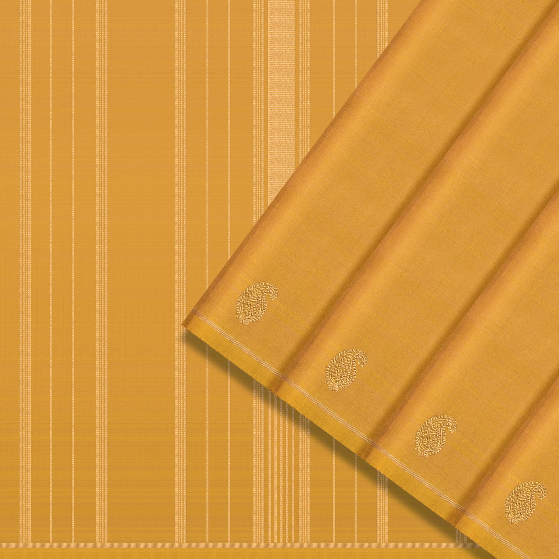 Kanakavalli Kanjivaram Silk Sari 25-599-HS001-07574 - Cover View