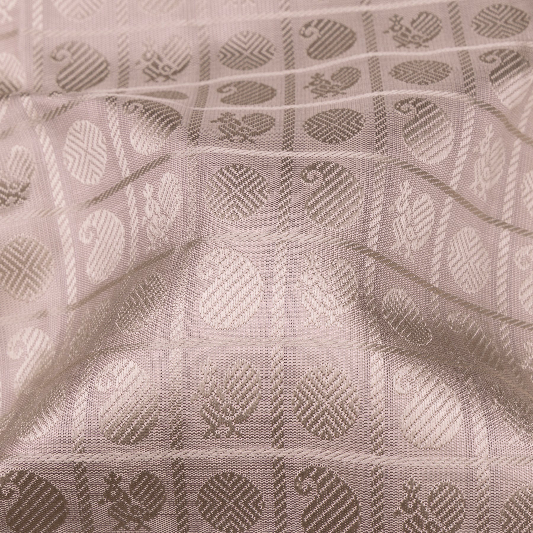 Kanakavalli Kanjivaram Silk Sari 25-599-HS001-09371 - Fabric View