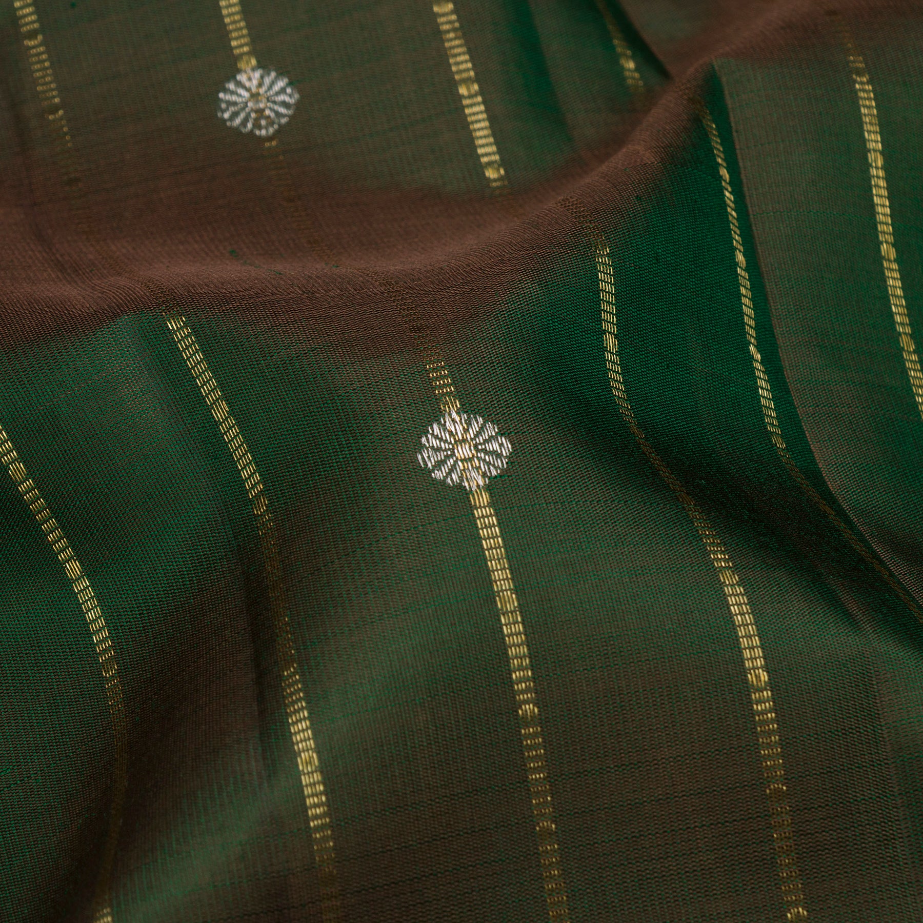 Kanakavalli Kanjivaram Silk Sari 25-599-HS001-10596 - Fabric View