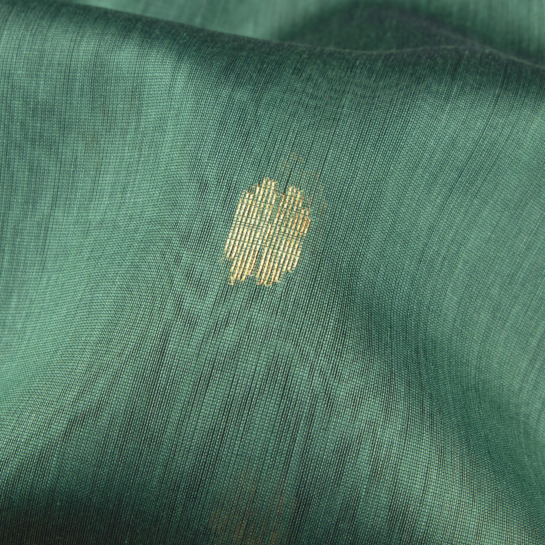 Kanakavalli Silk/Cotton Sari 25-610-HS005-07860 - Fabric View
