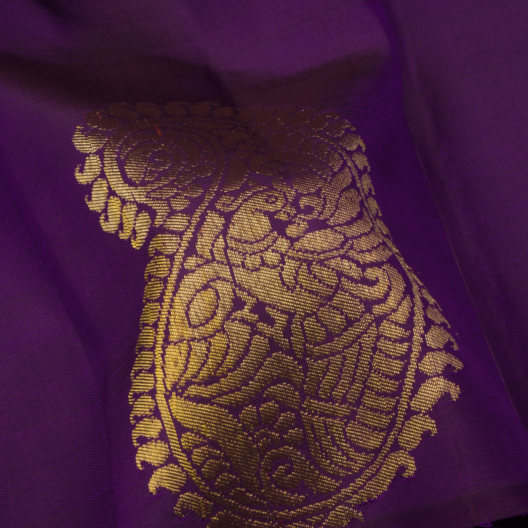 Kanakavalli Kanjivaram Silk Sari 25-611-HS001-01444 - Fabric View
