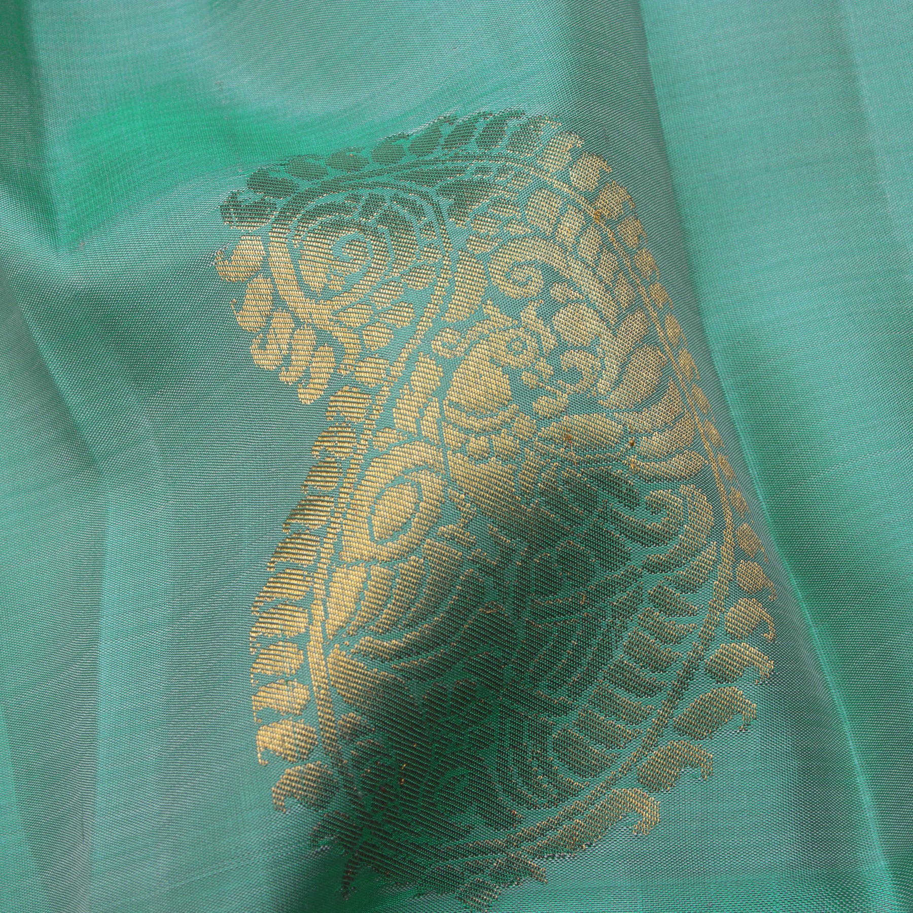Kanakavalli Kanjivaram Silk Sari 25-611-HS001-03229 - Fabric View