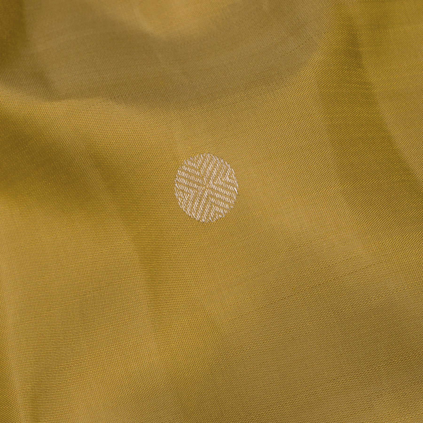 Kanakavalli Kanjivaram Silk Sari 25-611-HS001-03335 - Fabric View