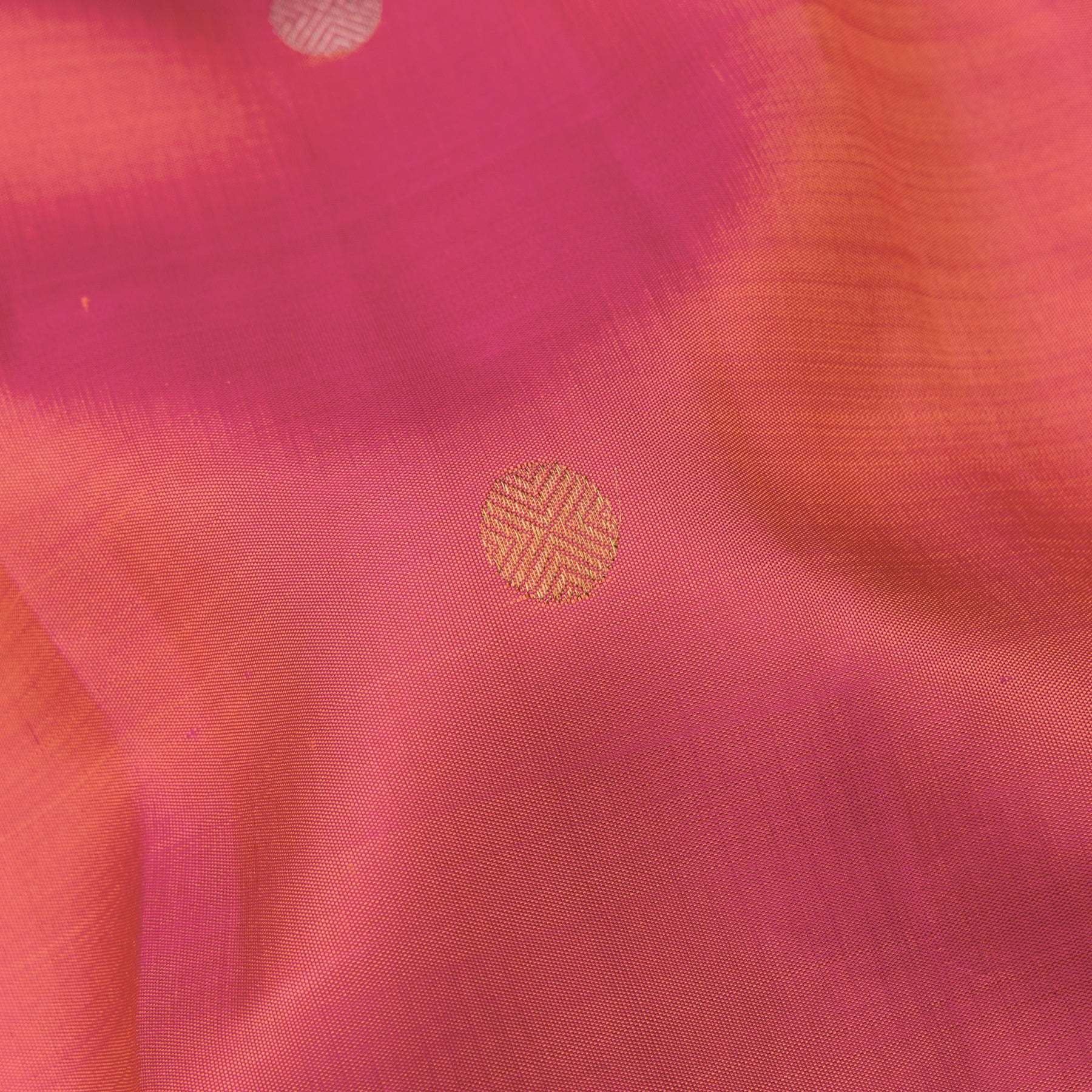 Kanakavalli Kanjivaram Silk Sari 25-611-HS001-04611 - Fabric View