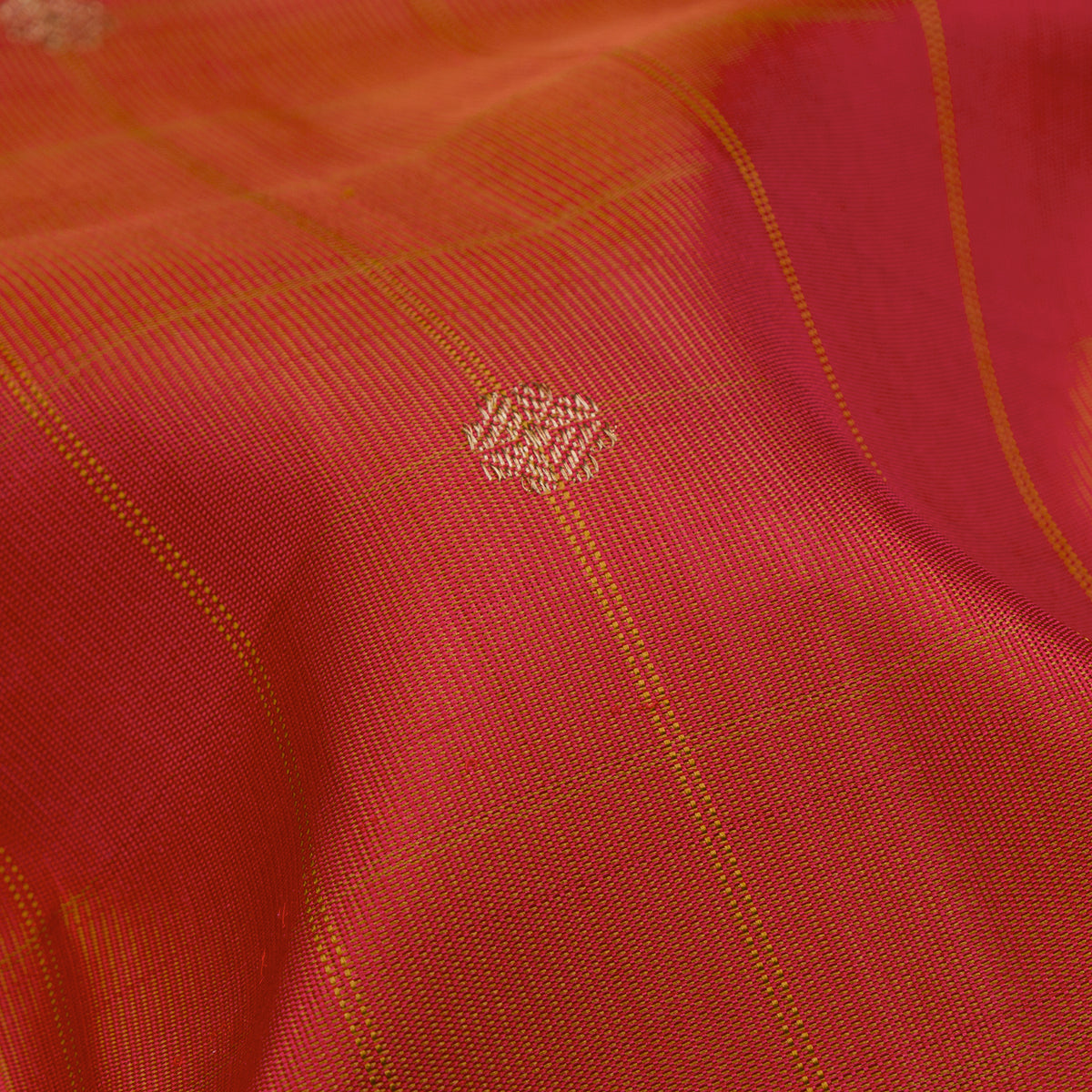 Kanakavalli Kanjivaram Silk Sari 25-611-HS001-10510 - Fabric View