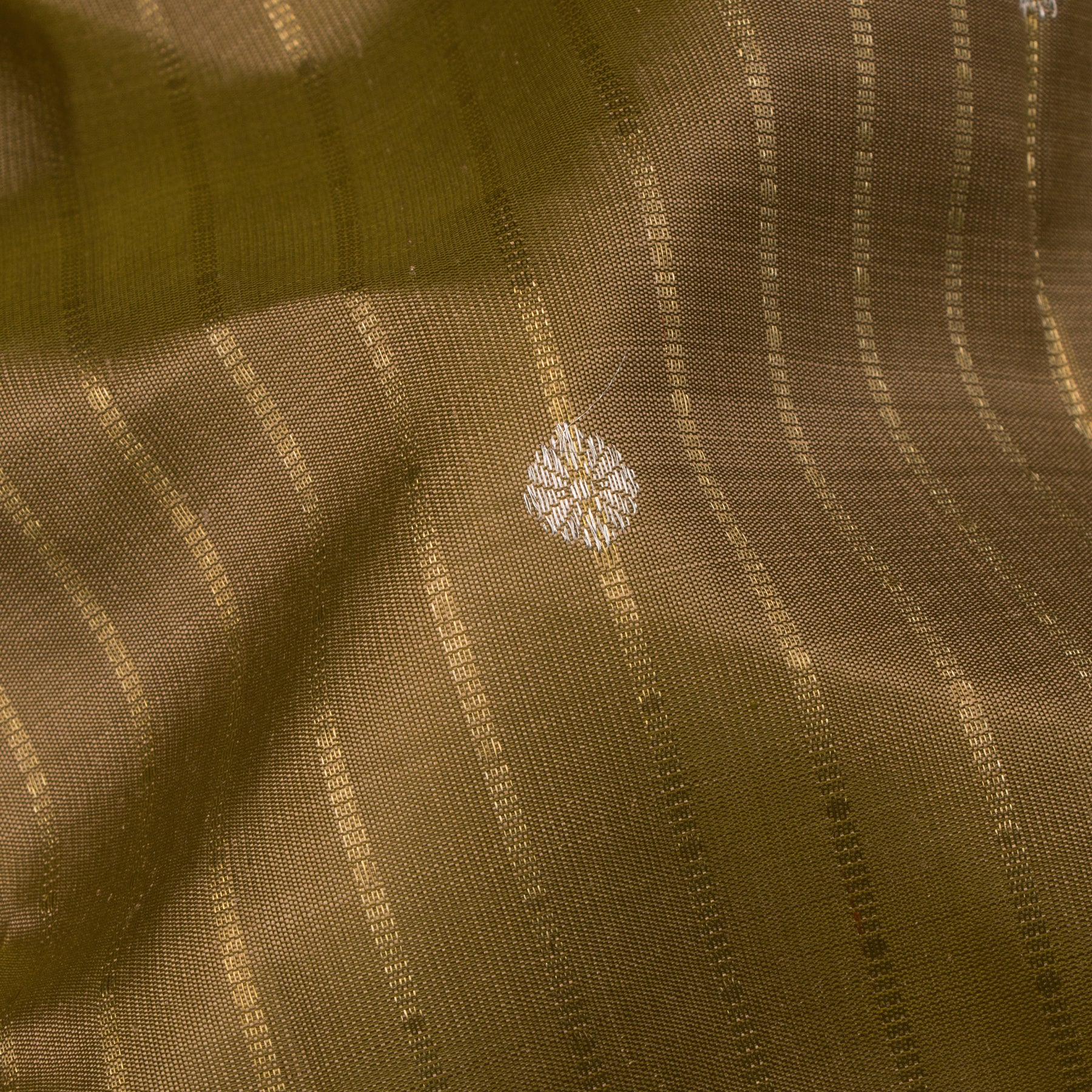 Kanakavalli Kanjivaram Silk Sari 25-615-HS001-00418 - Fabric View