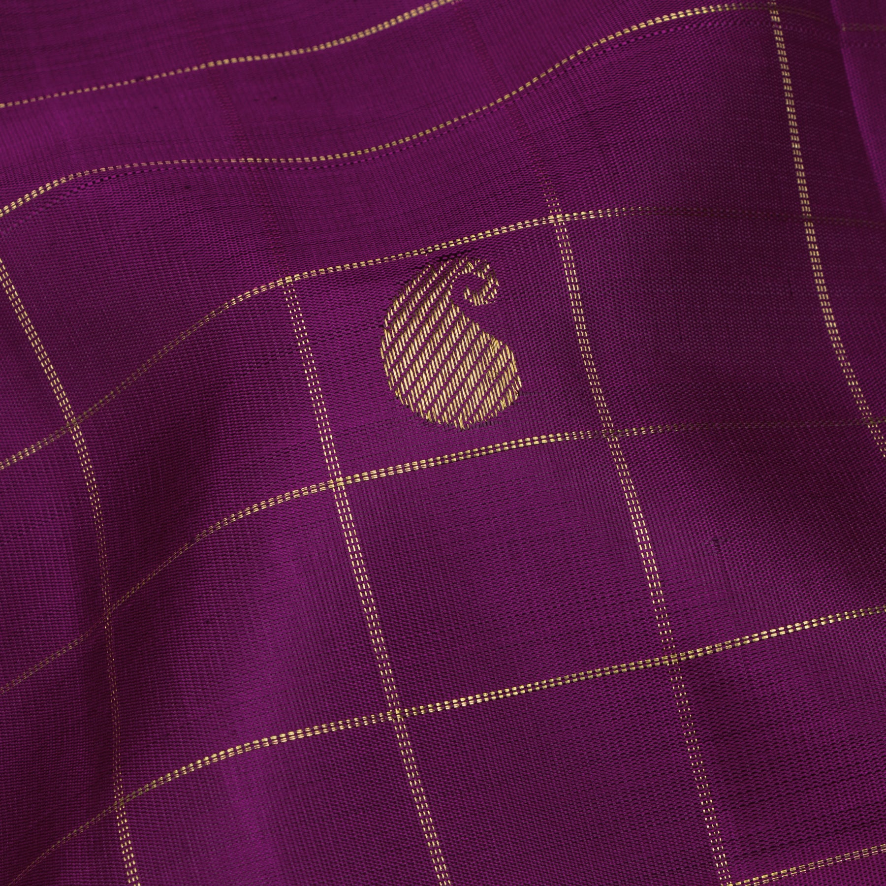 Kanakavalli Kanjivaram Silk Sari 25-615-HS001-00526 - Fabric View