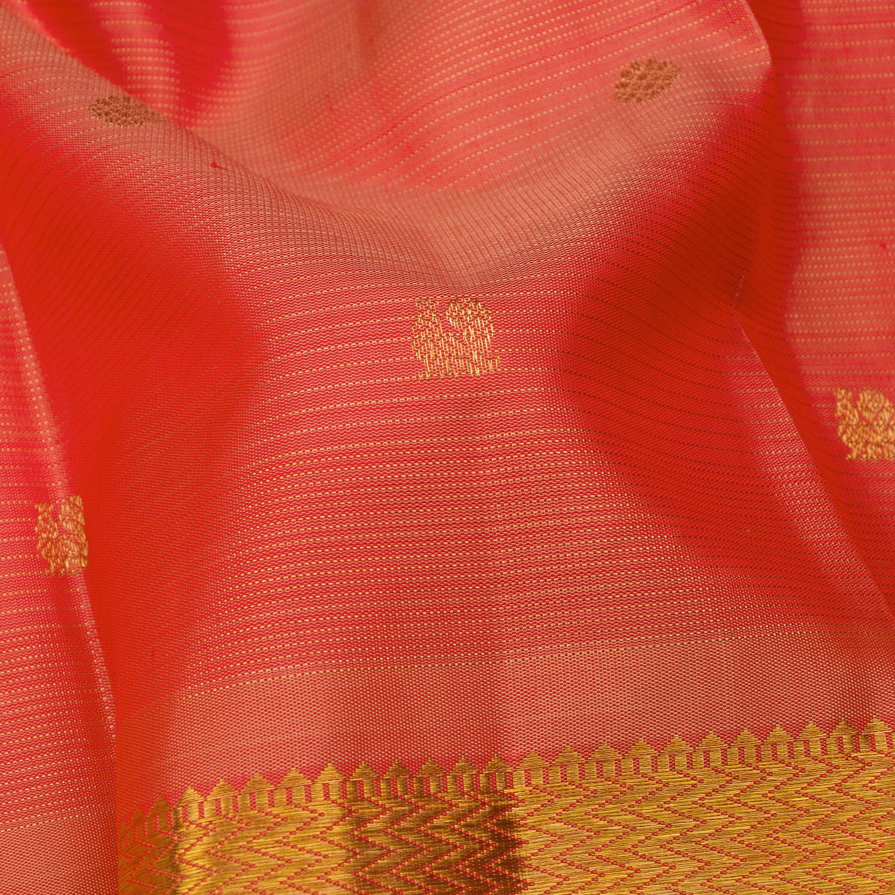 Kanakavalli Kanjivaram Silk Sari 25-615-HS001-01954 - Fabric View