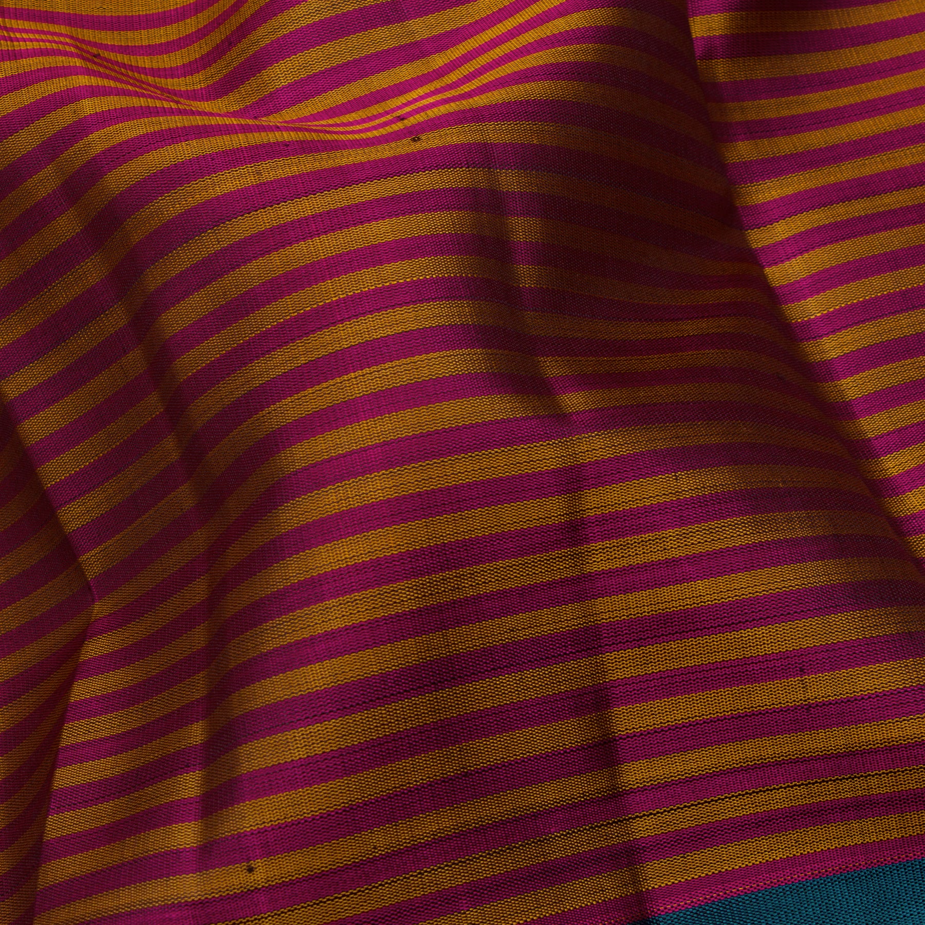 Kanakavalli Kanjivaram Silk Sari 25-615-HS001-01957 - Fabric View