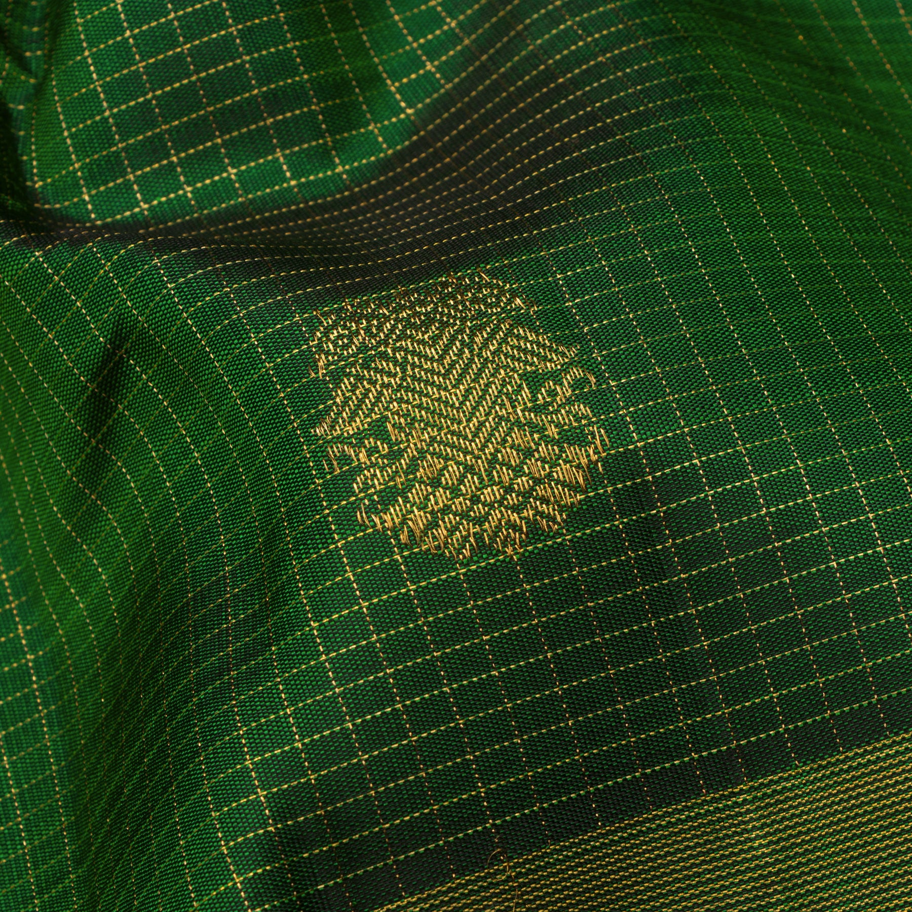 Kanakavalli Kanjivaram Silk Sari 25-615-HS001-02655 - Fabric View