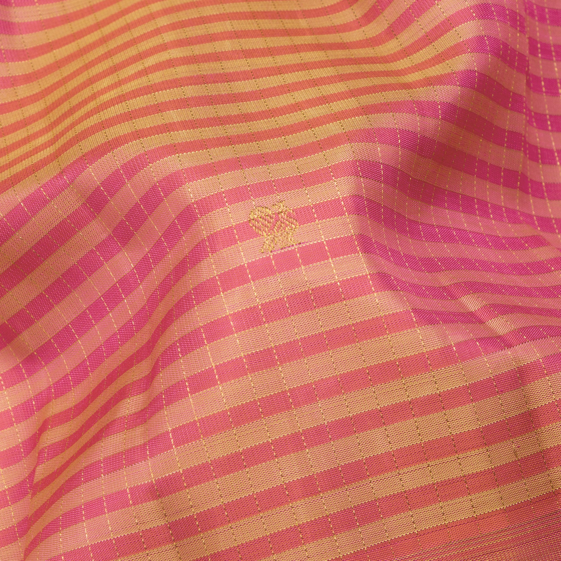 Kanakavalli Kanjivaram Silk Sari 25-615-HS001-03668 - Fabric View