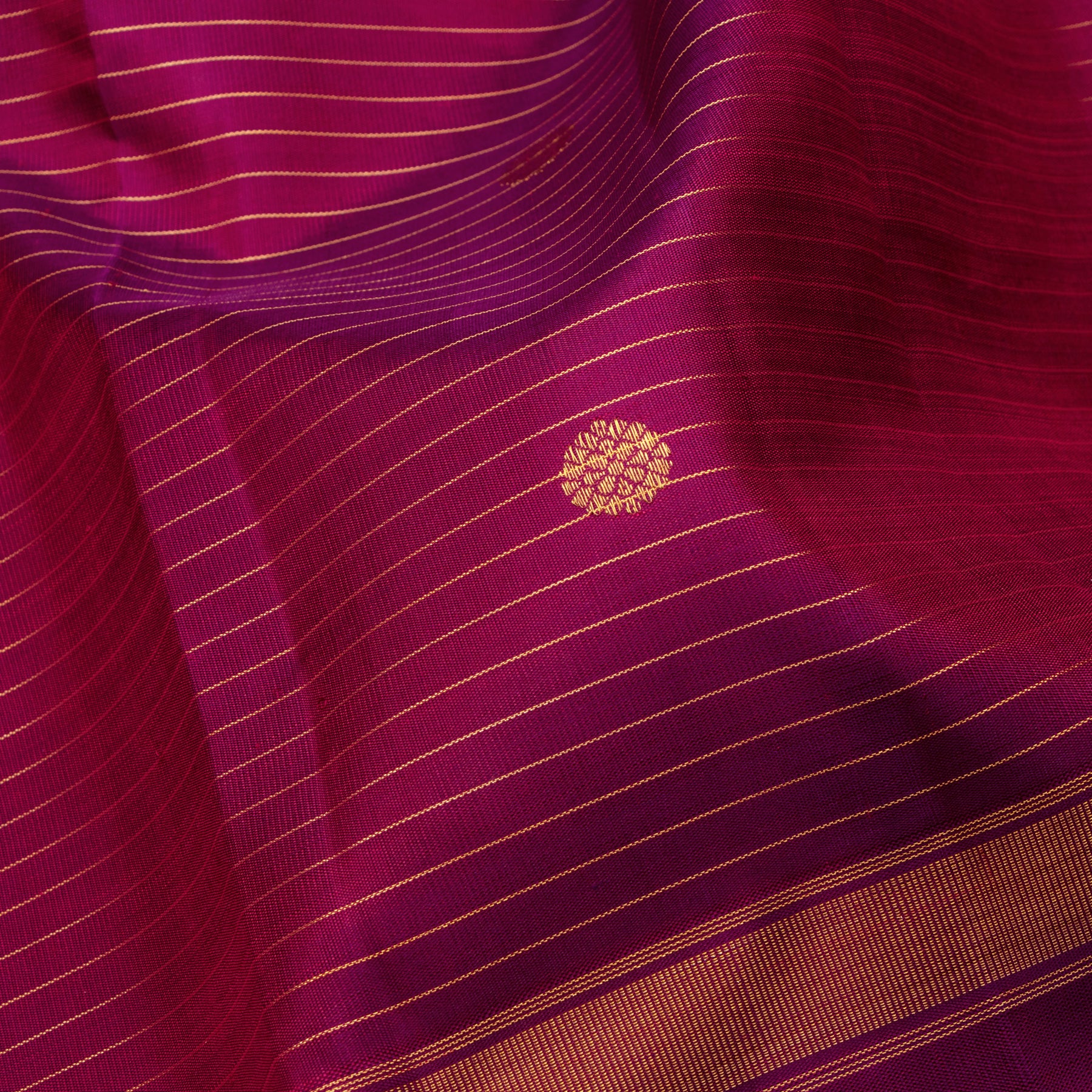 Kanakavalli Kanjivaram Silk Sari 25-615-HS001-03715 - Fabric View