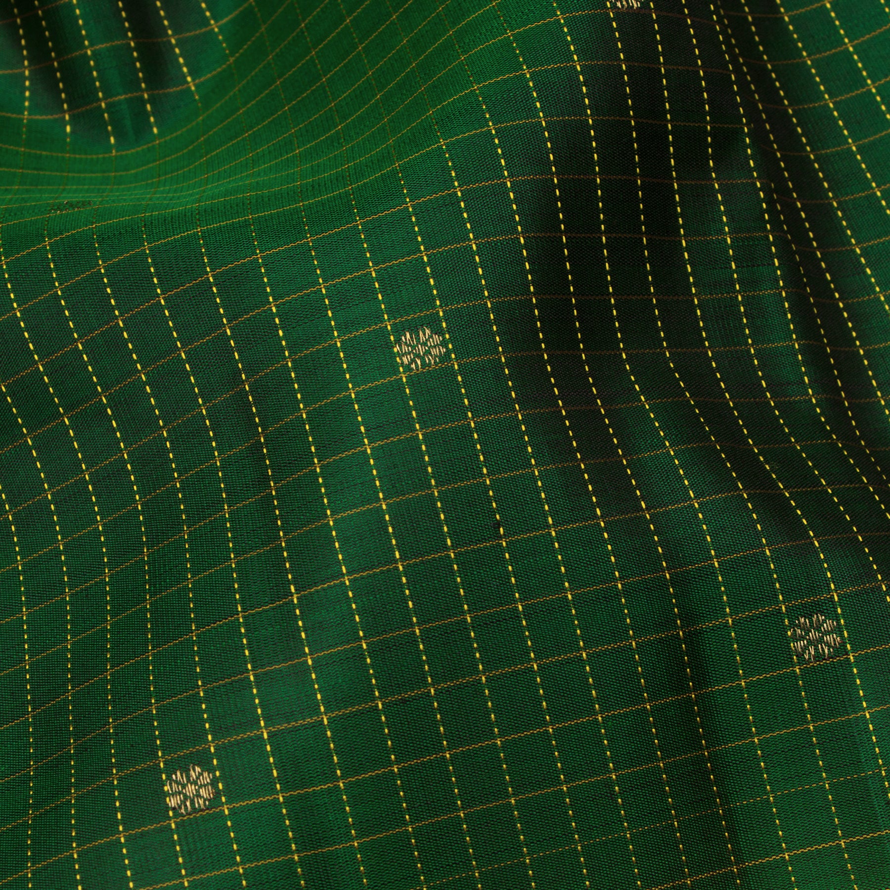 Kanakavalli Kanjivaram Silk Sari 25-615-HS001-04372 - Fabric View