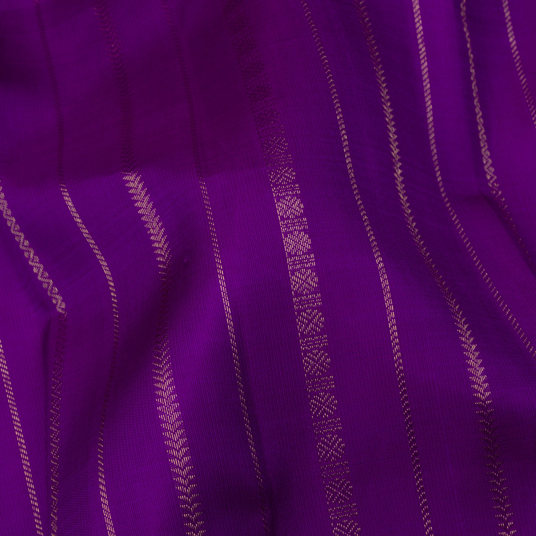 Kanakavalli Kanjivaram Silk Sari 25-615-HS001-04390 - Fabric View