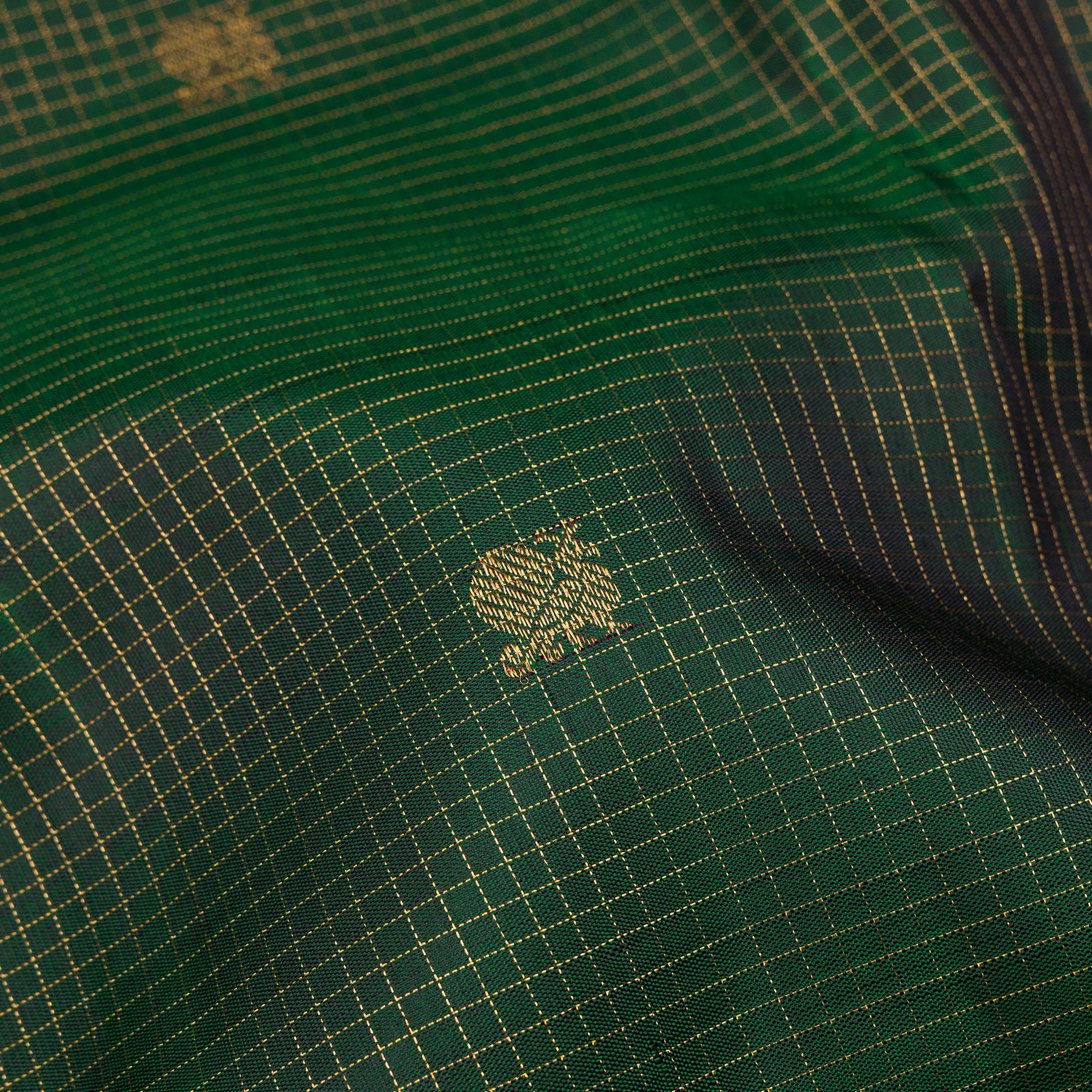 Kanakavalli Kanjivaram Silk Sari 25-615-HS001-05142 - Fabric View