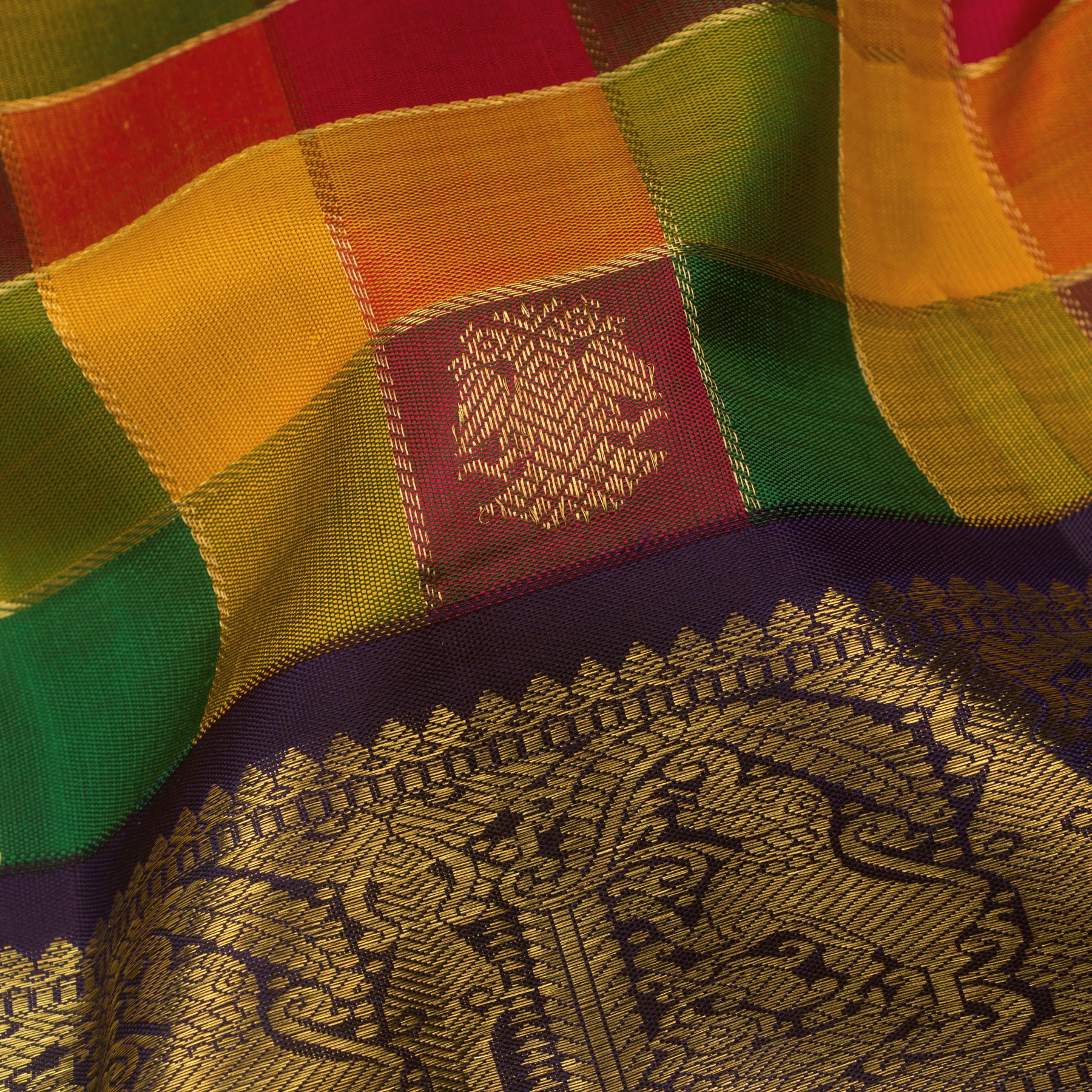 Kanakavalli Kanjivaram Silk Sari 25-615-HS001-05767 - Fabric View