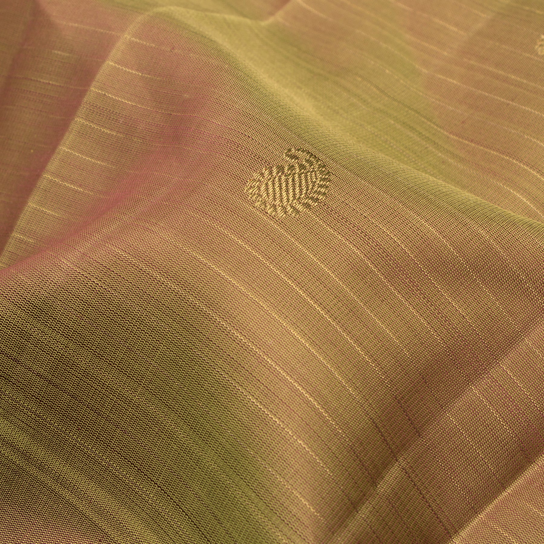 Kanakavalli Kanjivaram Silk Sari 25-615-HS001-07698 - Fabric View