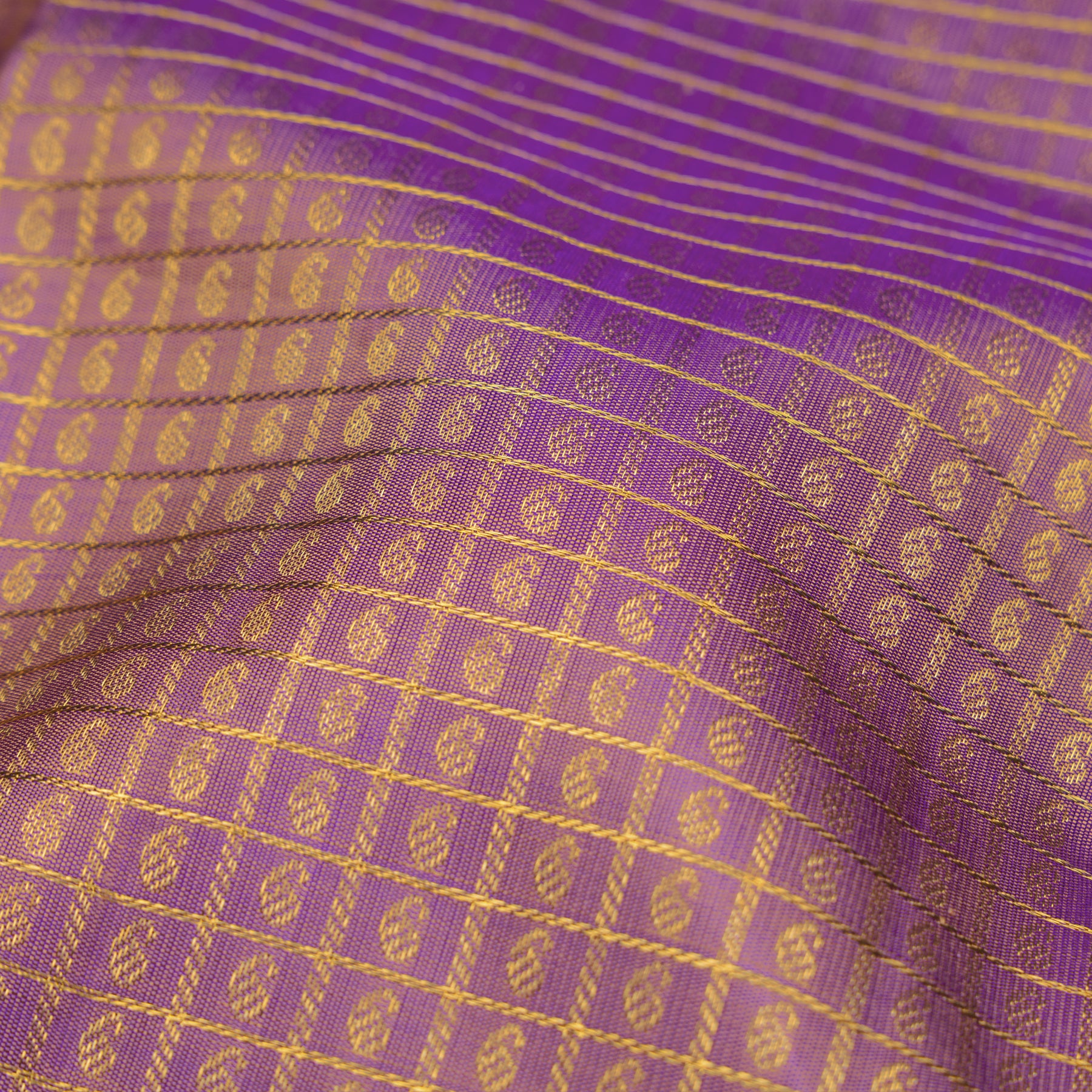 Kanakavalli Kanjivaram Silk Sari 25-615-HS001-07725 - Fabric View